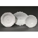 3 Diverse Teile Meissen Weißporzellan mit reichem Reliefdekor, 19.Jh.: ovale Schale Modellnr.: A109