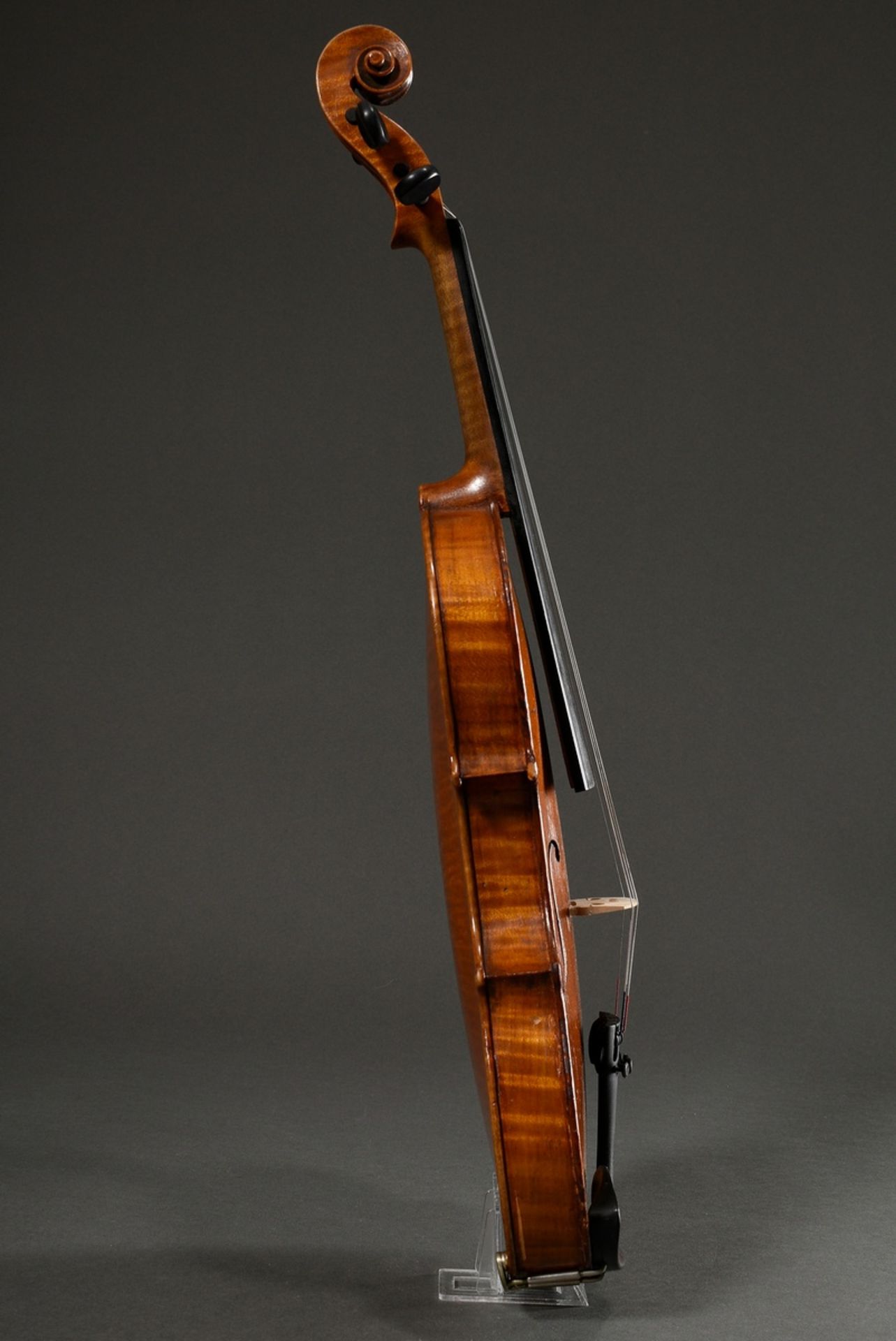 Violin, 1st half 20th c., without facsimile label, one-piece back, sound post standing, ready to pl - Image 4 of 16