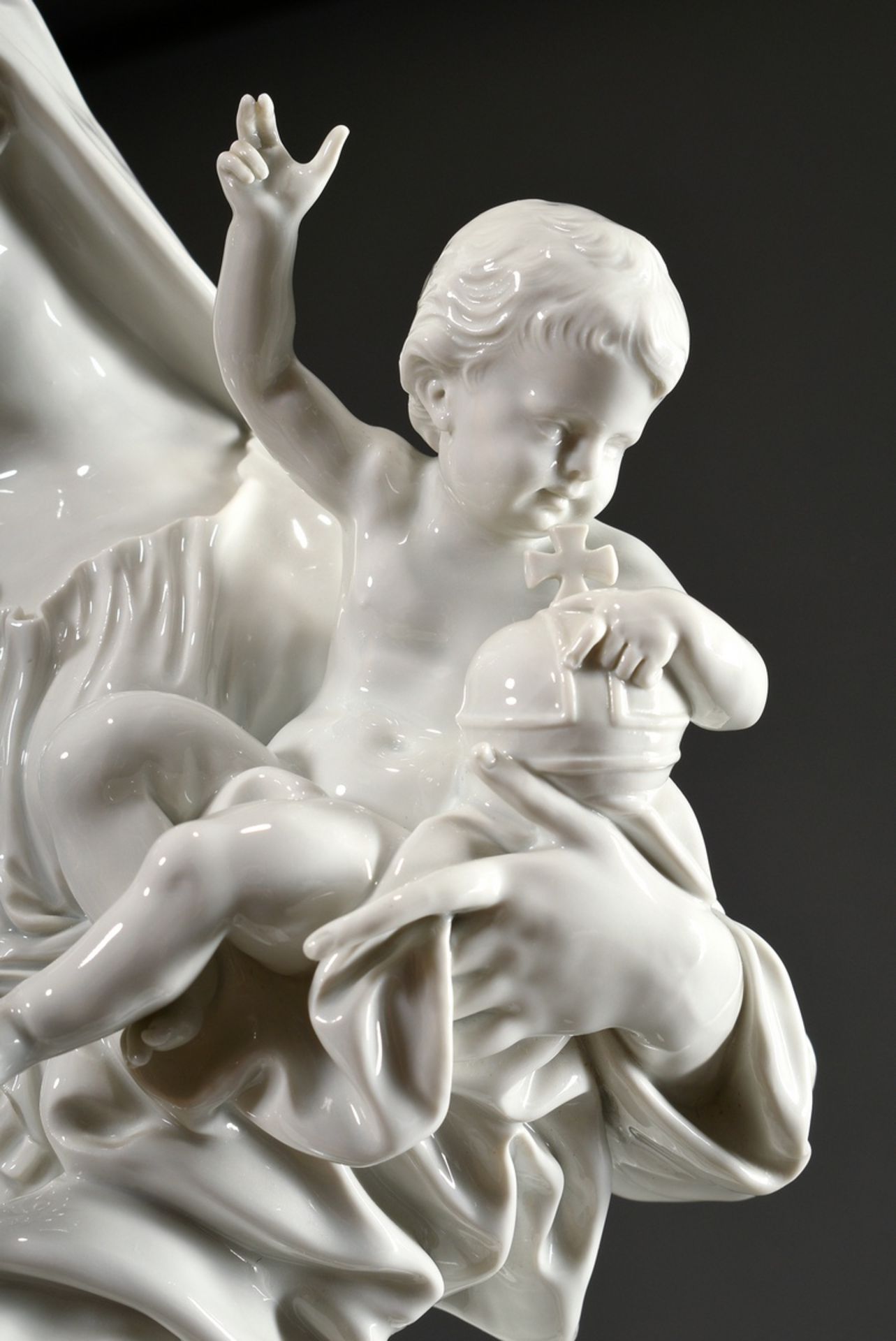 Large Meissen white porcelain figure "Madonna with the Child on the Globe", designed by Johann Gott - Image 3 of 11