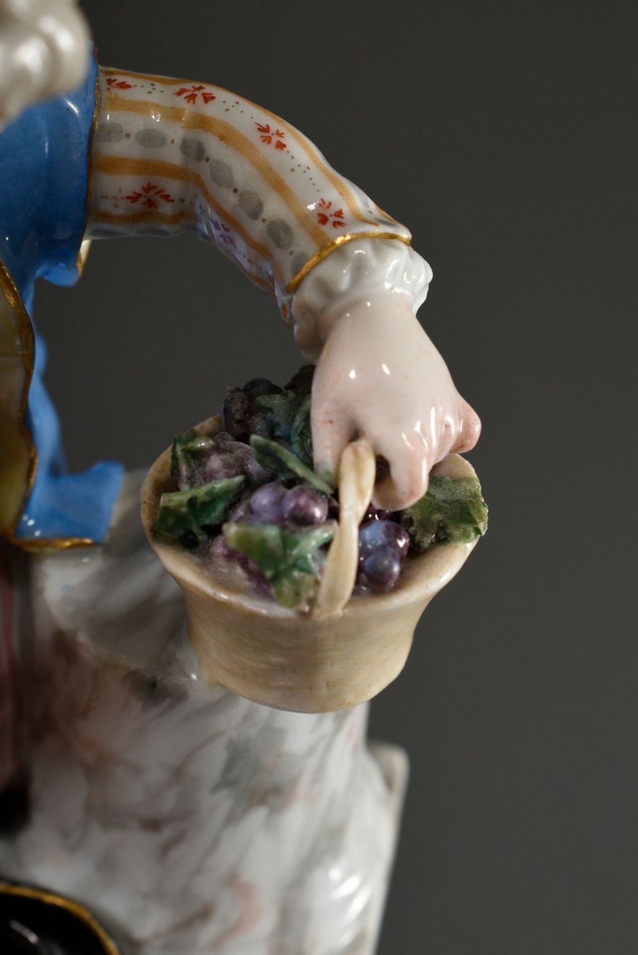 Meissen figurine "Gardener's child with grapes", polychrome painted, design: Michel Victor Acier, e - Image 6 of 7