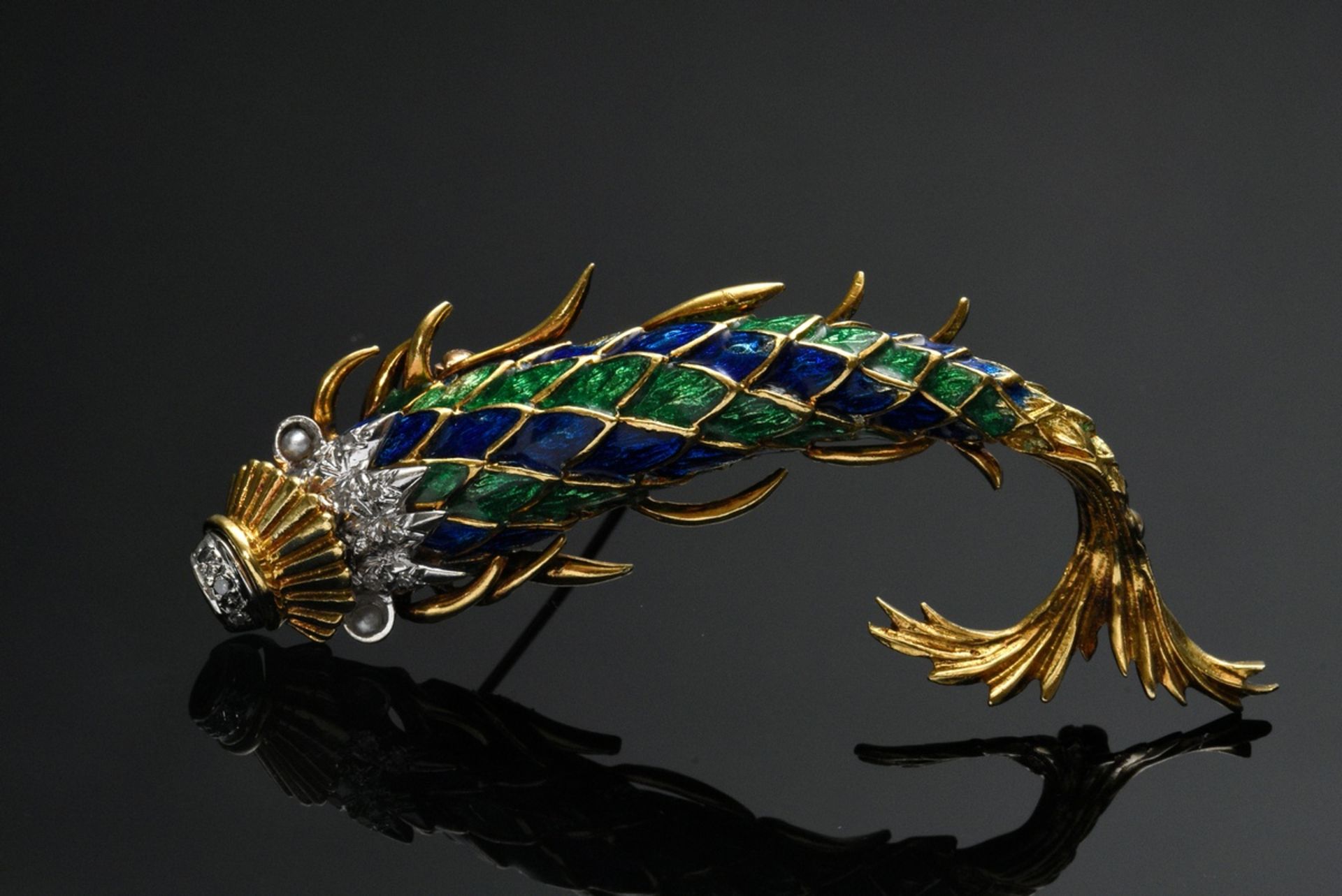 Decorative yellow and white gold 750 "fish" pin with blue-green enamel inlays, octagonal diamonds ( - Image 4 of 4