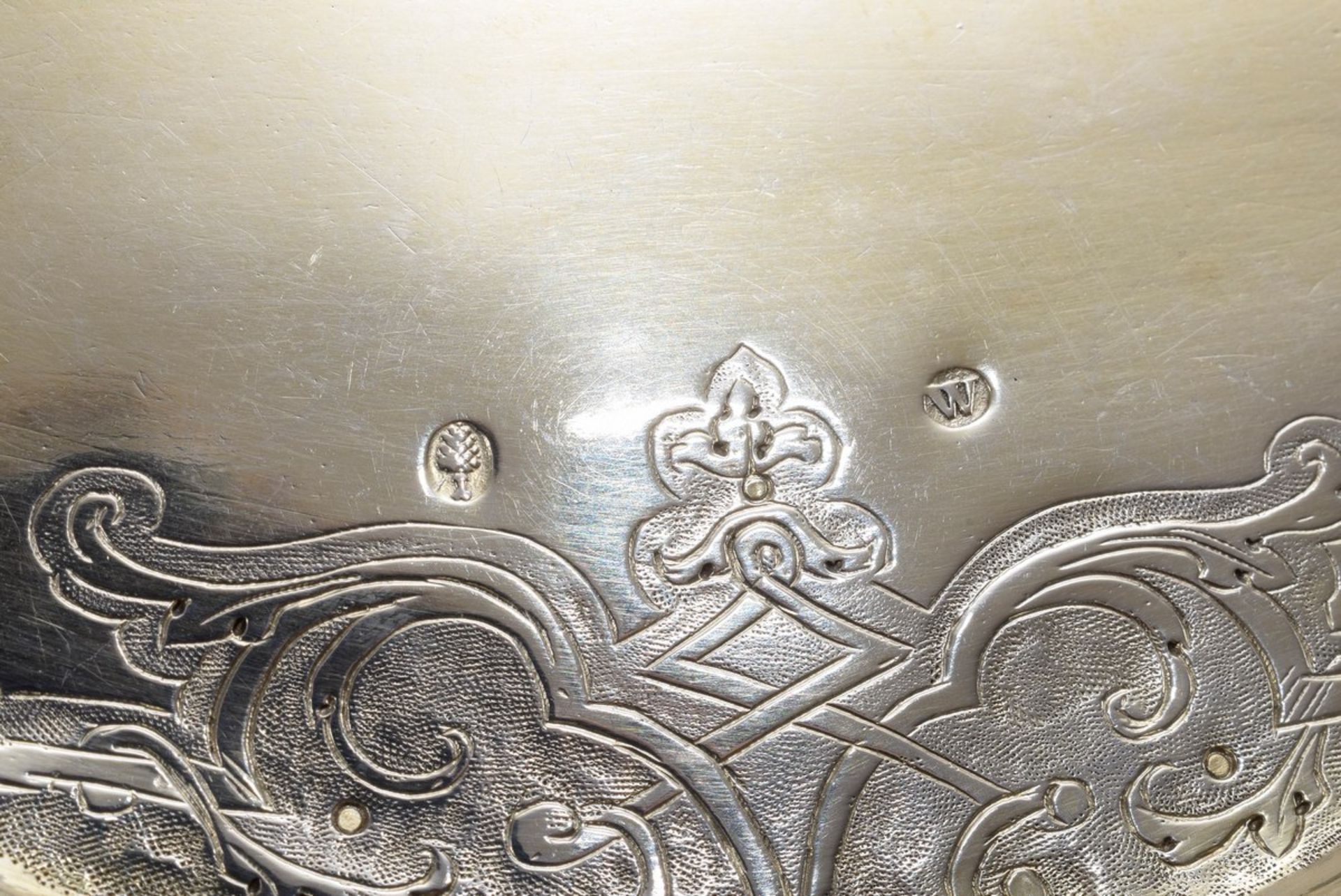 Small Régence tray with curved grooved rim and delicately engraved strapwork on ball feet, the bott - Image 5 of 6