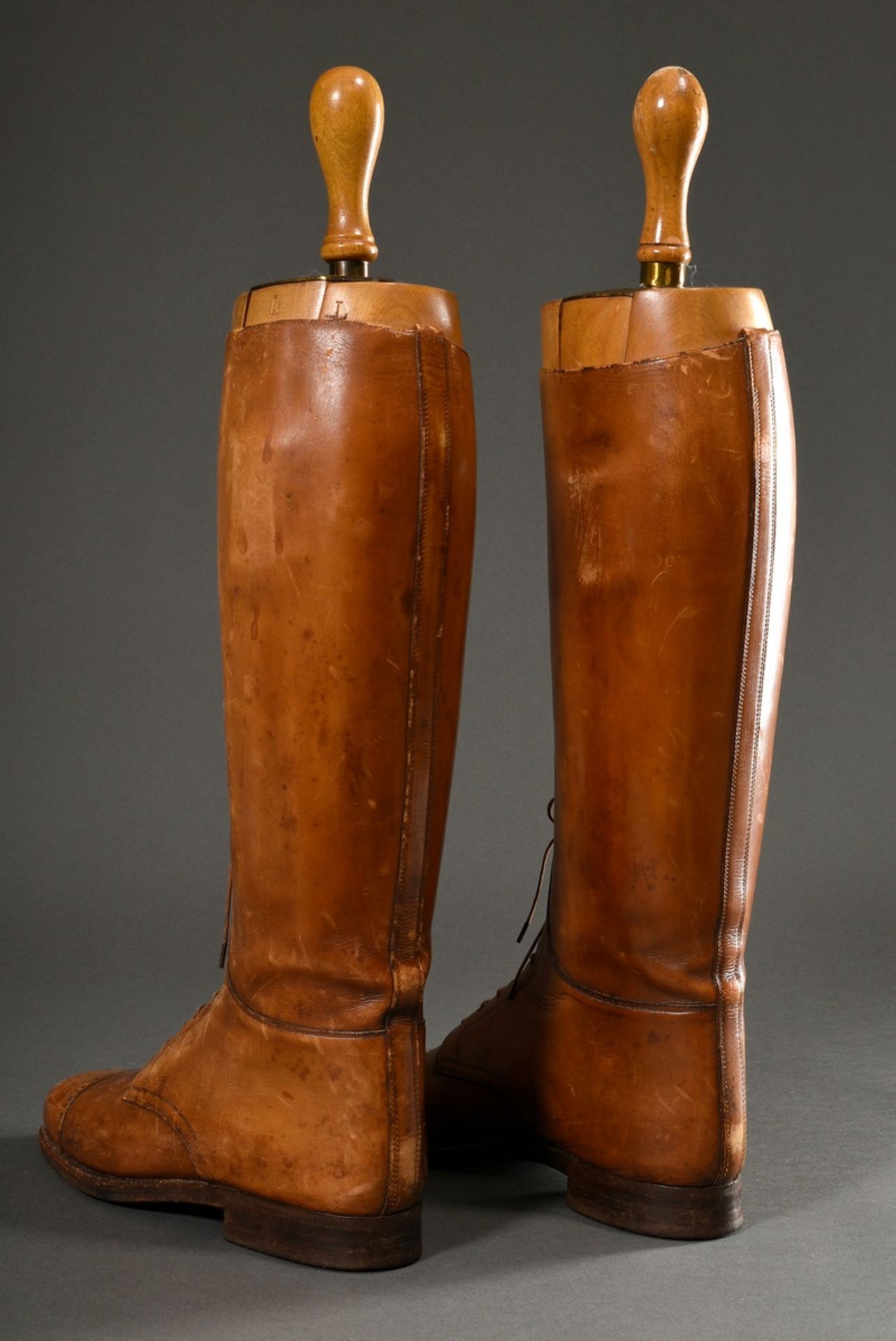 Pair of Edwardian polo boots "James Moore" with lacing and hole pattern, with inserted boot stretch - Image 3 of 8