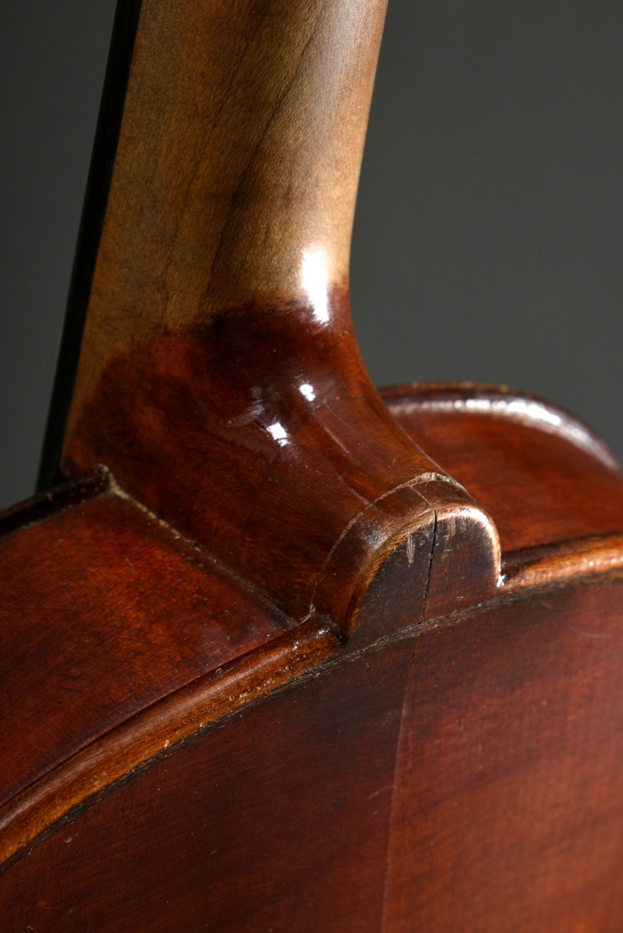 Saxon violin, facsimile label "Schuster & Co. Markneukirchen in Saxony 1925", split back, sound pos - Image 9 of 16