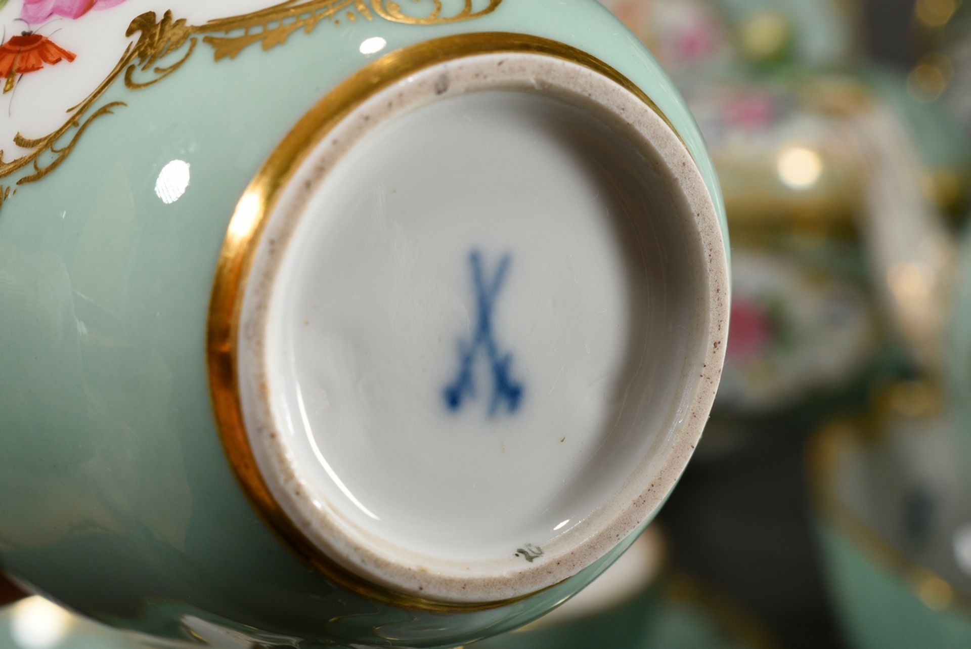 26 pieces Meissen state tea and coffee service for 10 persons with polychrome floral painting in go - Image 4 of 7