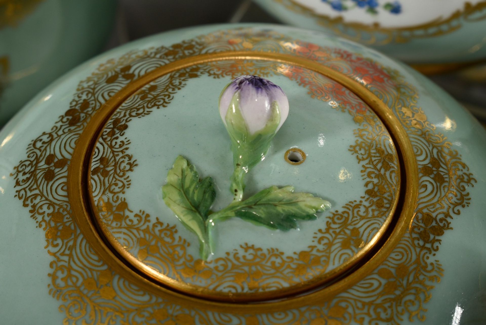 26 pieces Meissen state tea and coffee service for 10 persons with polychrome floral painting in go - Image 6 of 7