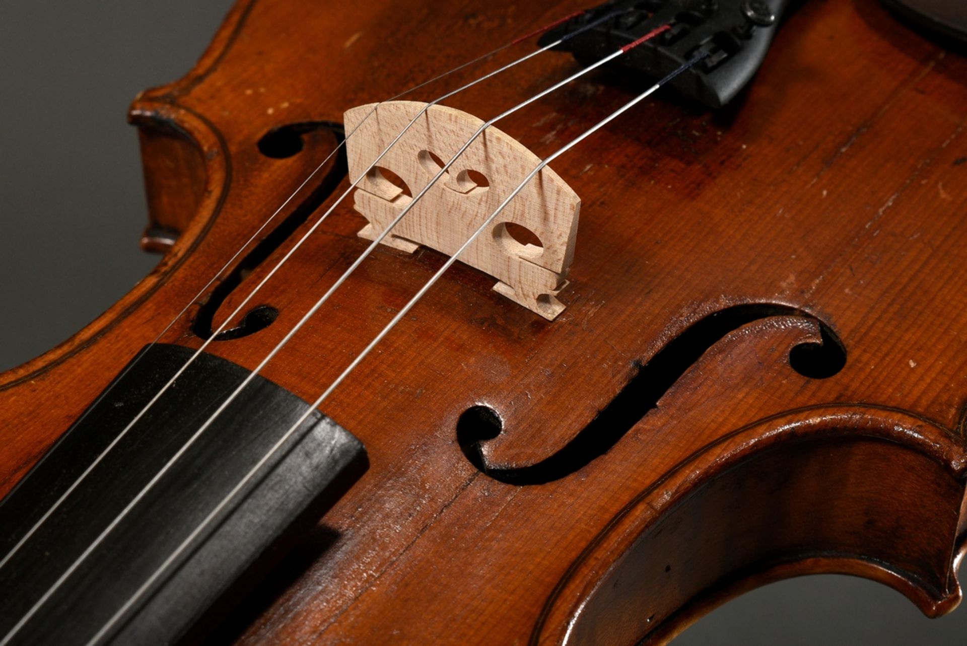 Violin, 1st half 20th c., without facsimile label, one-piece back, sound post standing, ready to pl - Image 7 of 16