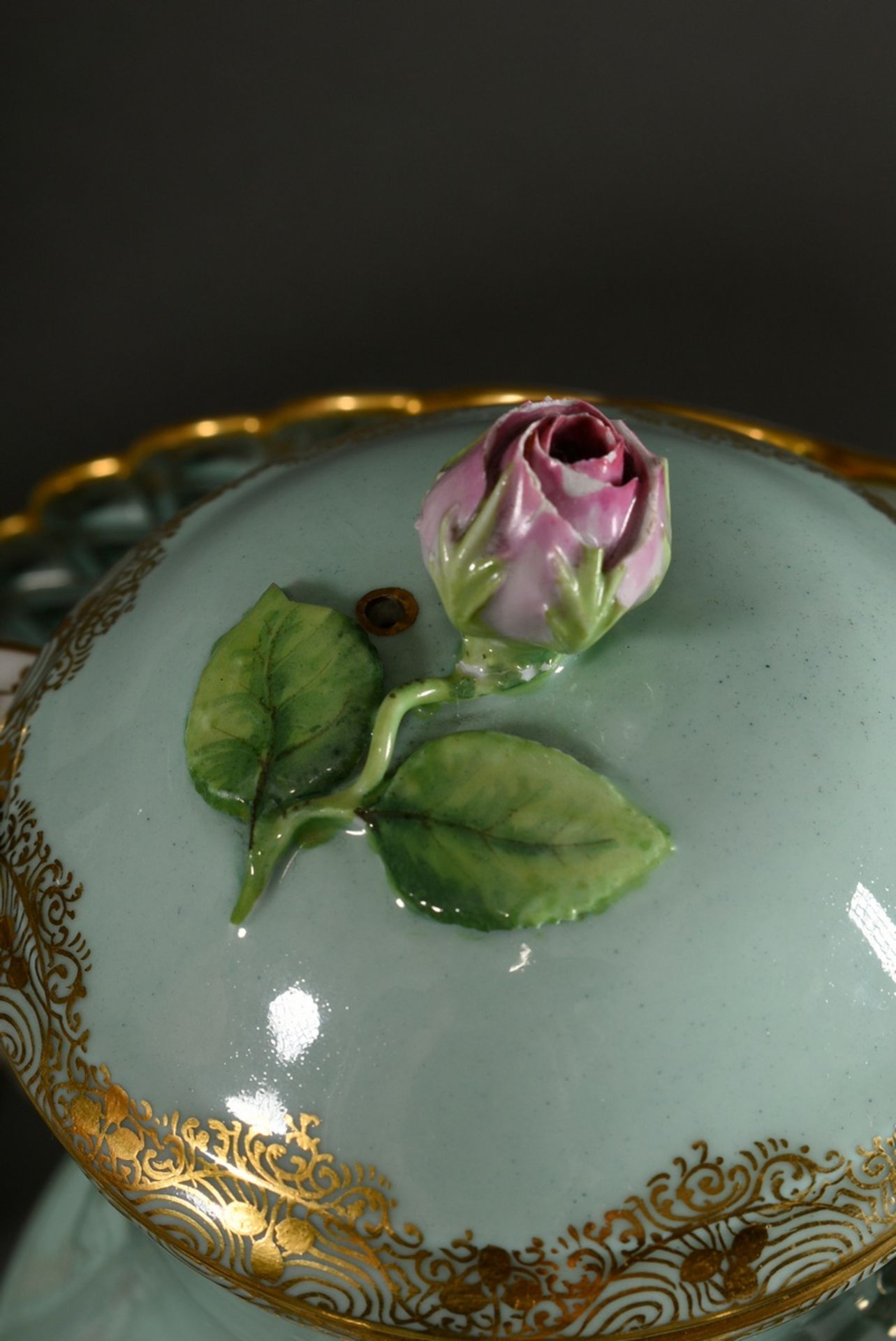 26 pieces Meissen state tea and coffee service for 10 persons with polychrome floral painting in go - Image 3 of 7