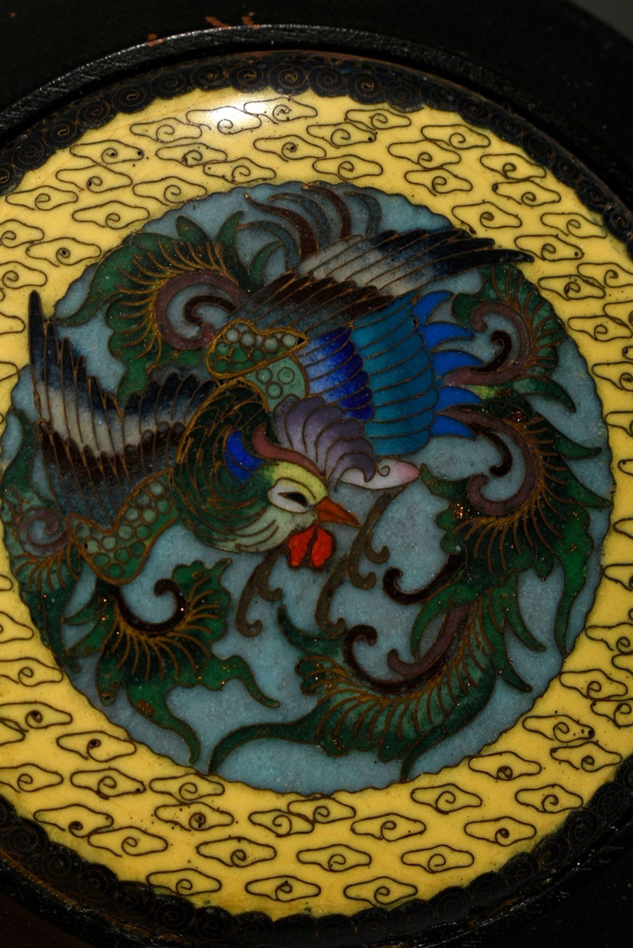 2 Round Cloisonné Tondi "Phoenix" and "Flowers" on yellow cloud background, Japan, c. 1900, Ø 7.5/1 - Image 3 of 4