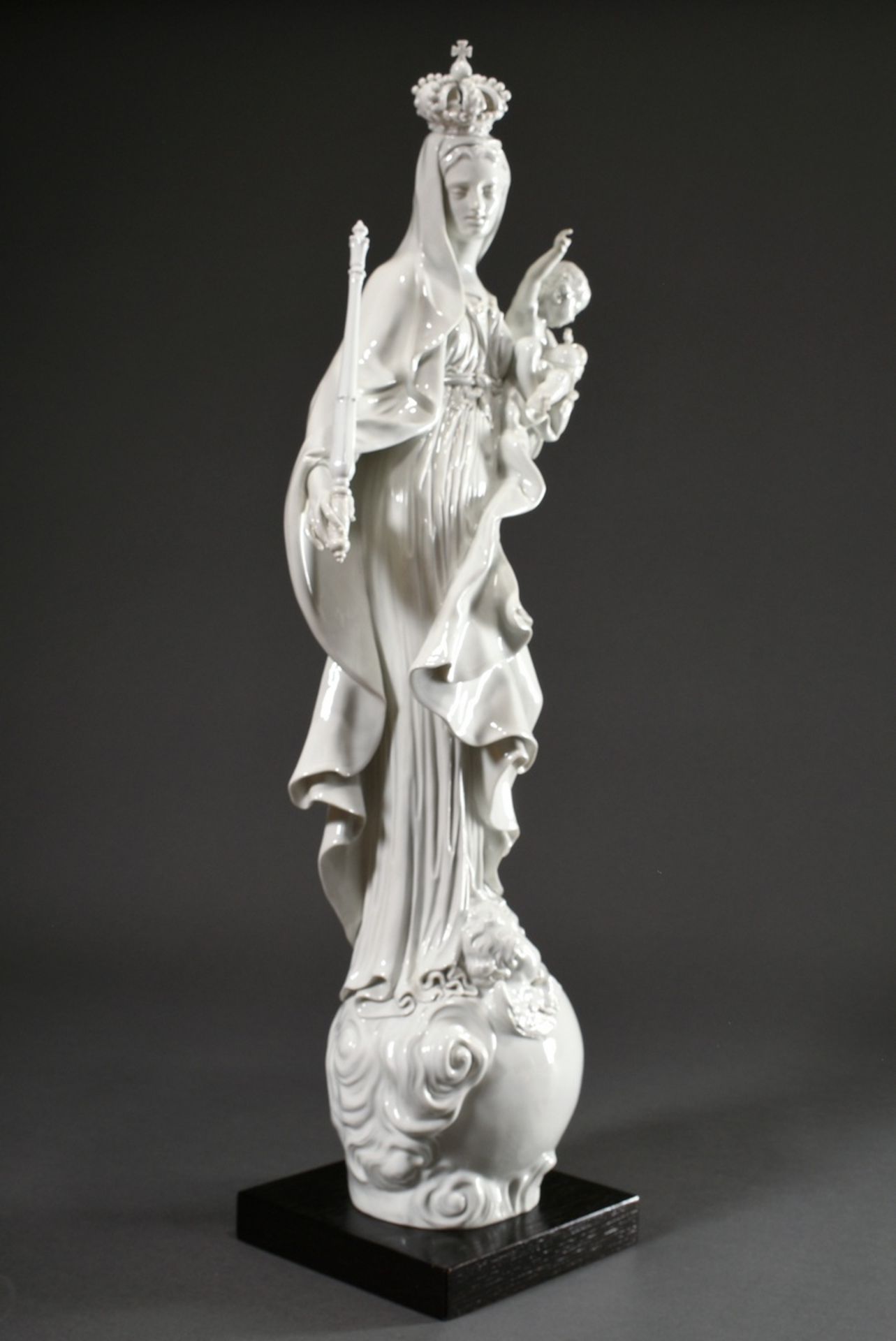 Large Meissen white porcelain figure "Madonna with the Child on the Globe", designed by Johann Gott - Image 7 of 11