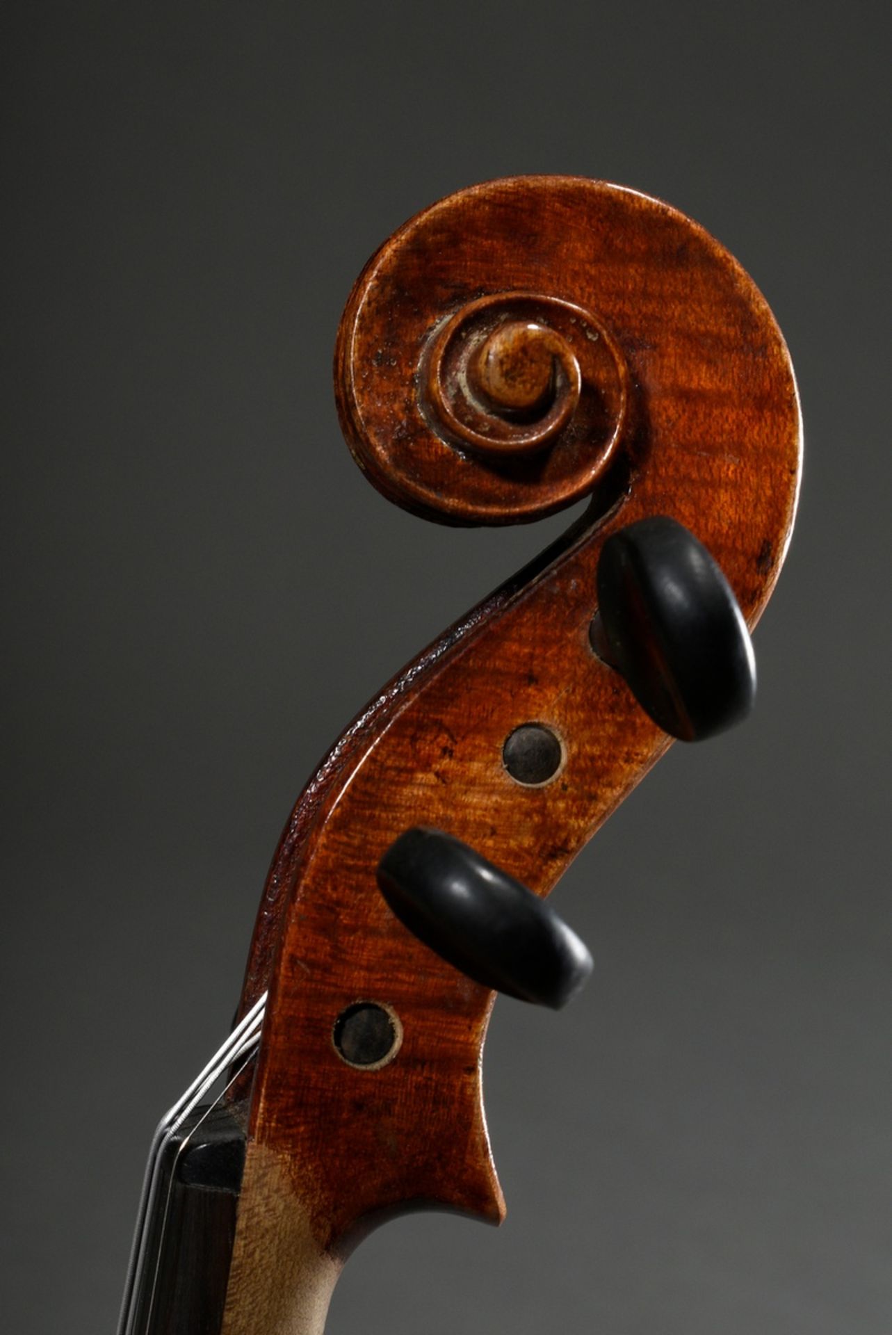 Saxon violin, facsimile label "Schuster & Co. Markneukirchen in Saxony 1925", split back, sound pos - Image 8 of 16