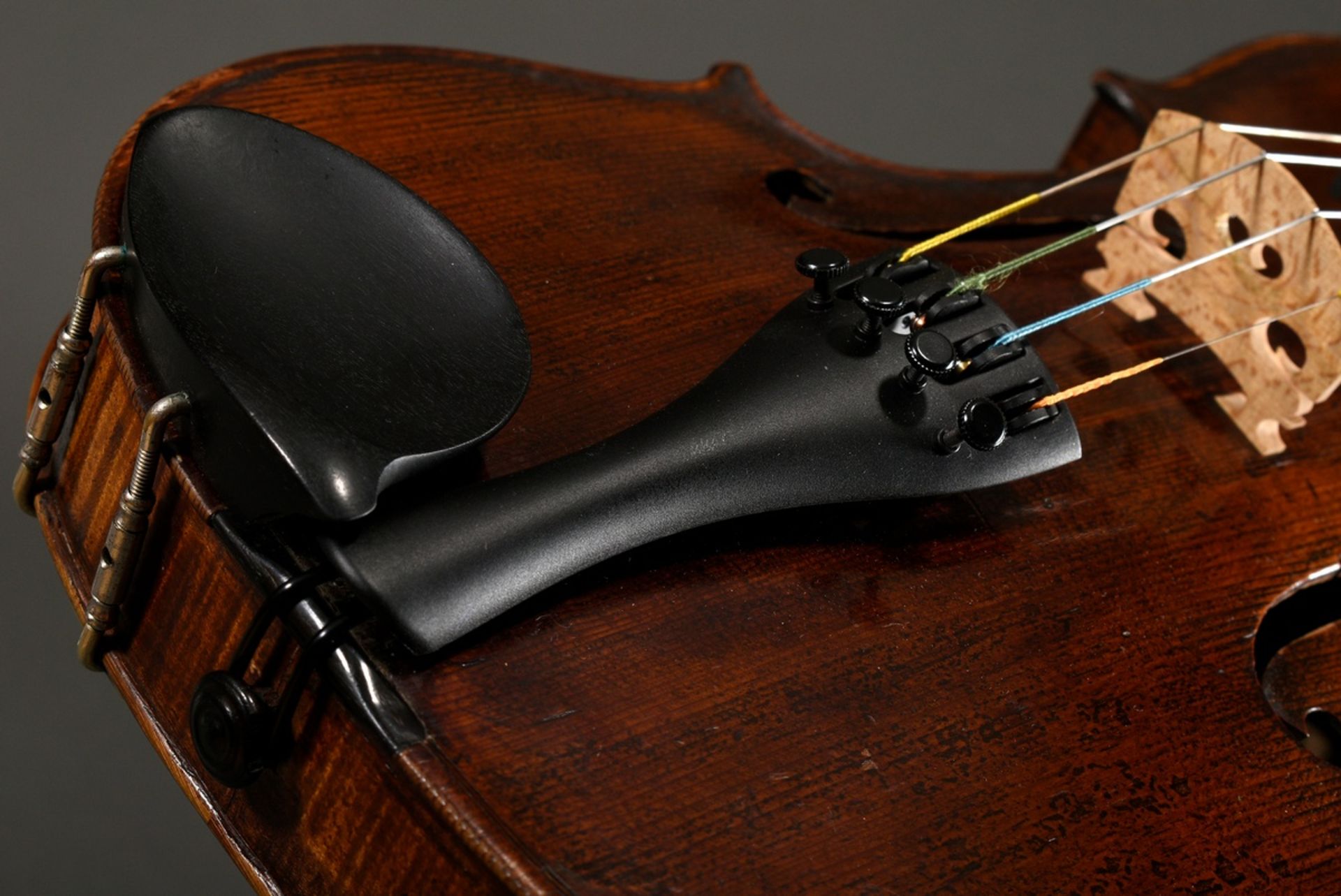 Saxon violin for the English and American market, around 1900, facsimile label inside "Antonius Str - Image 15 of 17