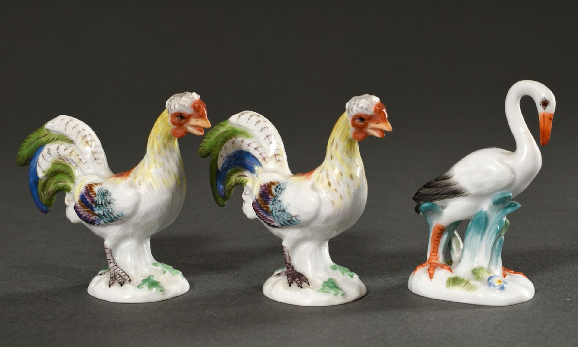 3 Diverse polychrom staffierte Meissen Miniaturfiguren „Vögel“, polychrom staffiert, 20.Jh.: 2 "Häh