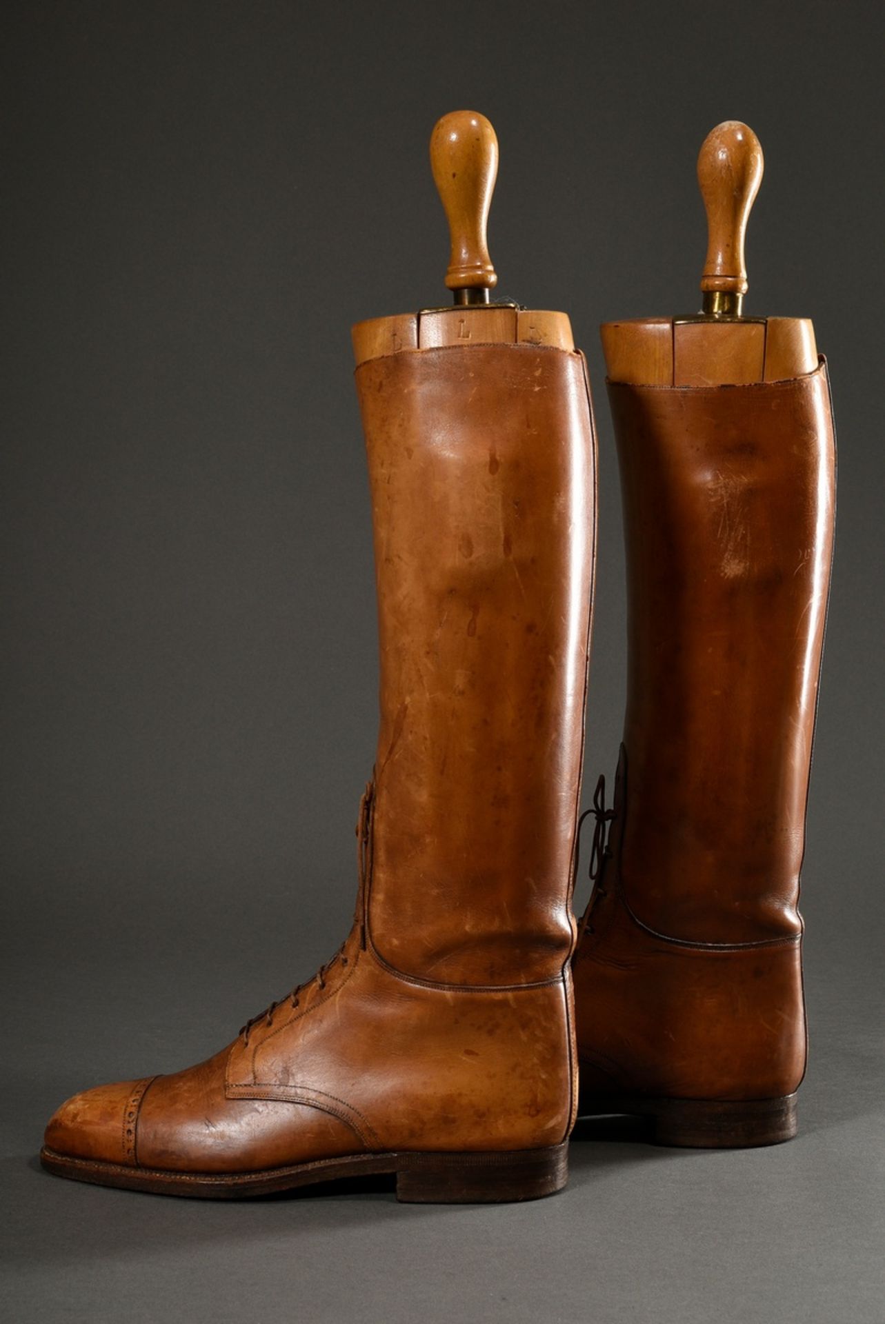 Pair of Edwardian polo boots "James Moore" with lacing and hole pattern, with inserted boot stretch - Image 6 of 8
