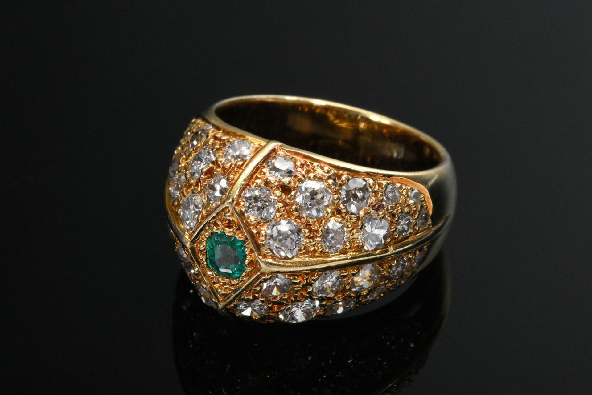 Richly set yellow gold 750 ring with brilliant, old and octagonal cut diamonds (together approx. 1. - Image 2 of 5