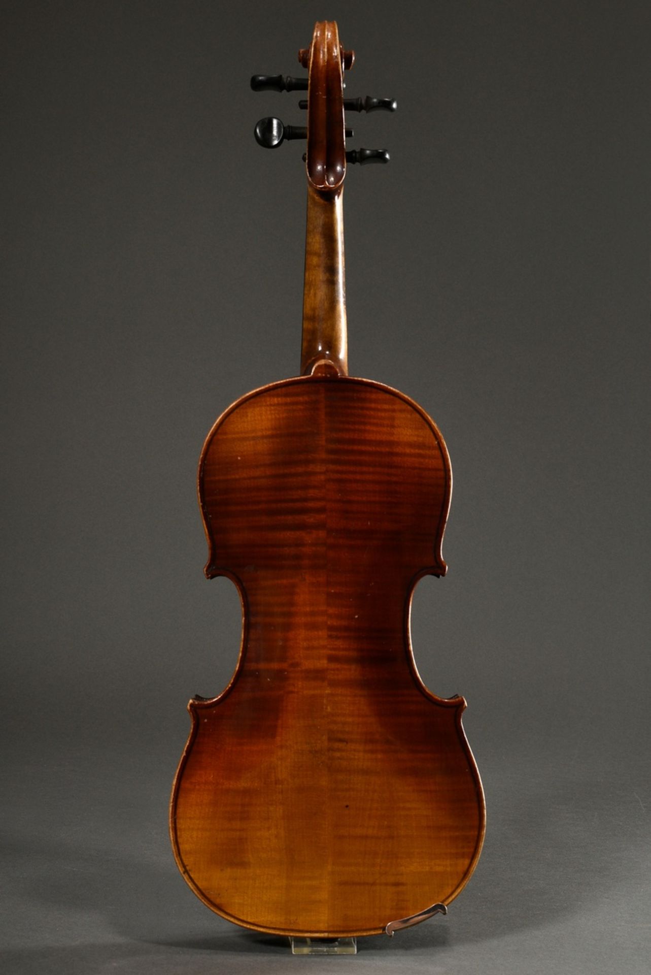 German violin, 1st half of the 20th century, split back, without facsimile label, sound post is sta - Image 4 of 17