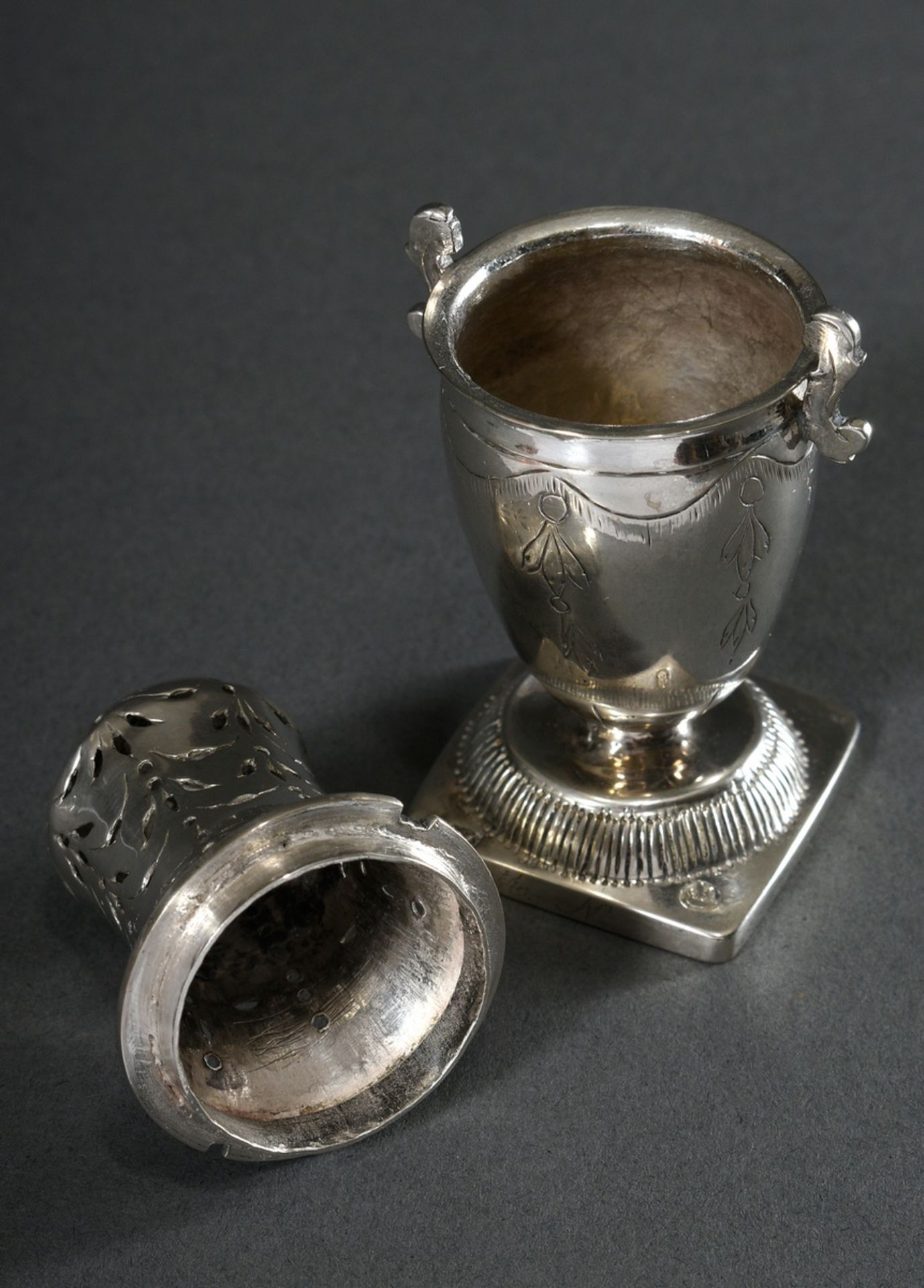 Small Danish shaker in vase form with engraved festoons and grooved foot, ornamental openwork lid w - Image 4 of 5