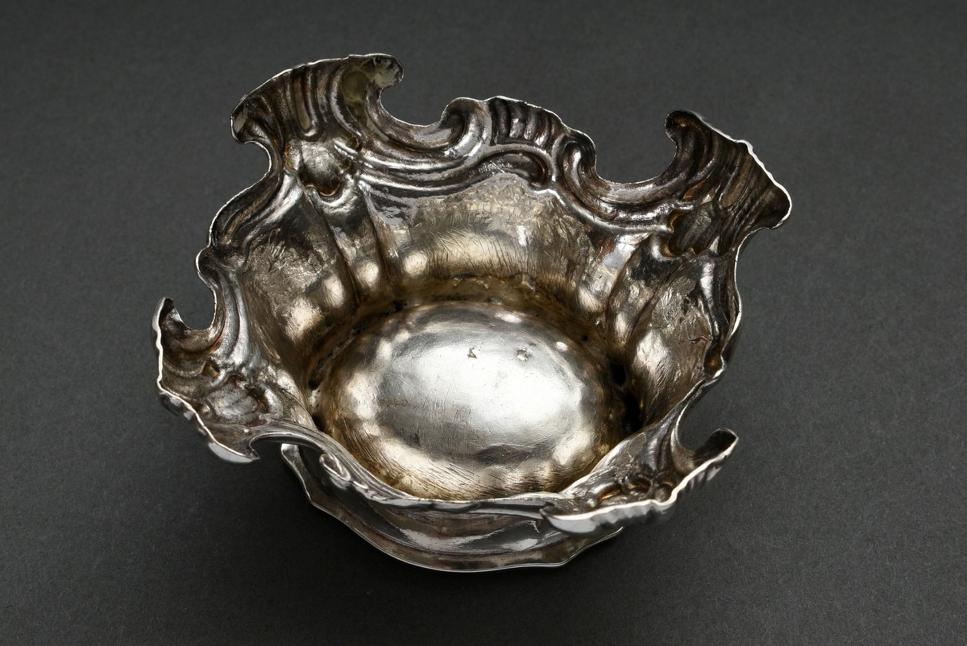 Augsburg rococo saliere on four chased volute feet with oval salt bowl, MZ: Carl Samuel Bettkober ( - Image 2 of 4