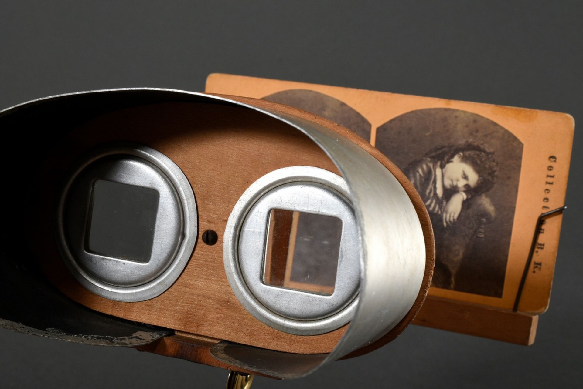 Hand-held stereo viewer with numerous stereo photos, German circa 1900, viewer with retractable han - Image 3 of 5