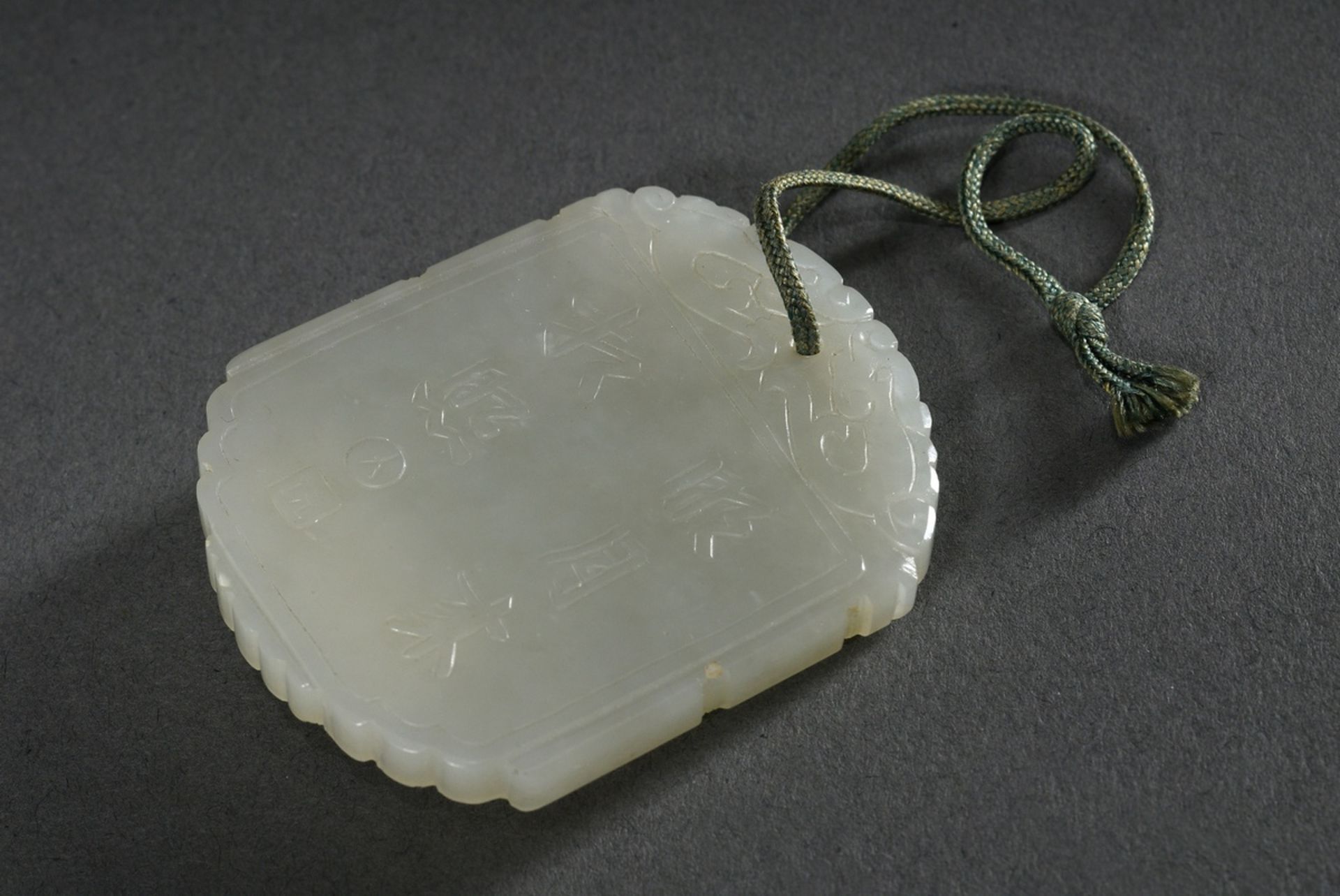 Light Jade Pendant "Landscape/Writing", 5,6x4,5x0,5cm - Image 3 of 3