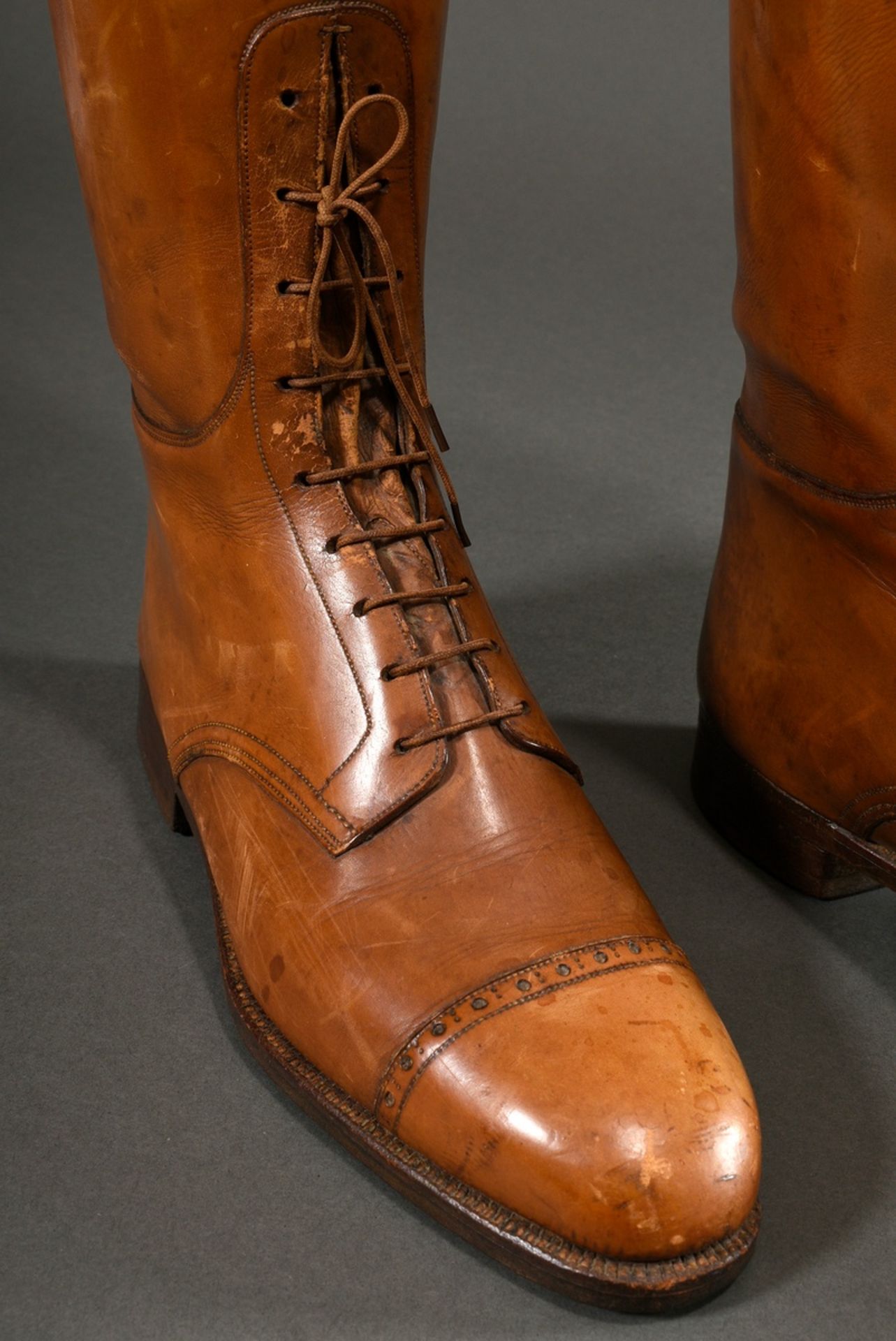 Pair of Edwardian polo boots "James Moore" with lacing and hole pattern, with inserted boot stretch - Image 4 of 8