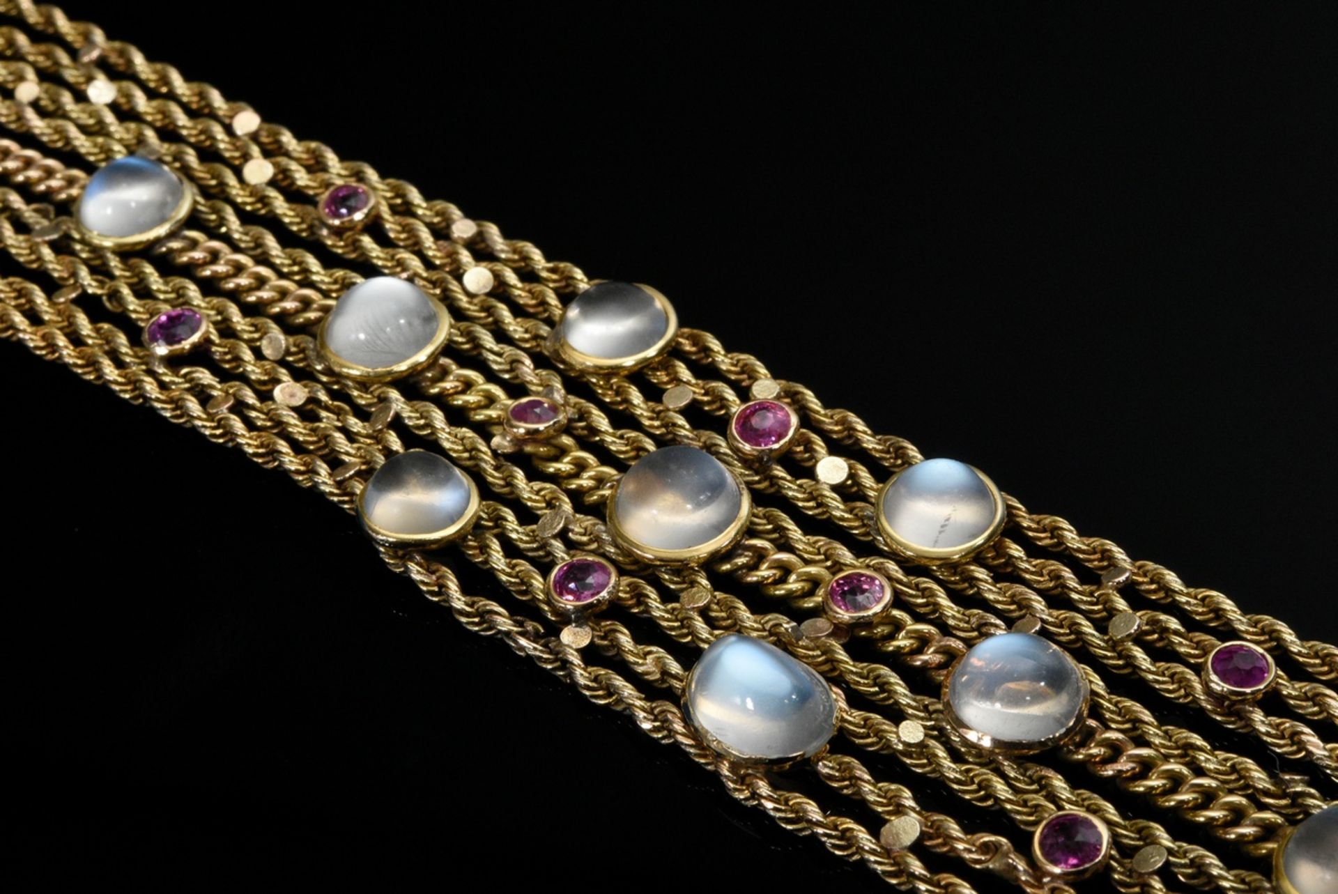 Multi-strand yellow gold 585 bracelet with moonstones and rubies and red gold 750 clasp, 36.9g, l.  - Image 4 of 6
