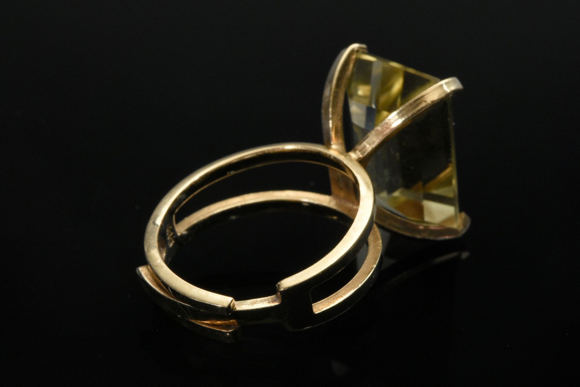 High set modern yellow gold 585 ring with Yellow Citrine (ca. 11.16ct) in adjustable ring band, 7,1 - Image 4 of 4