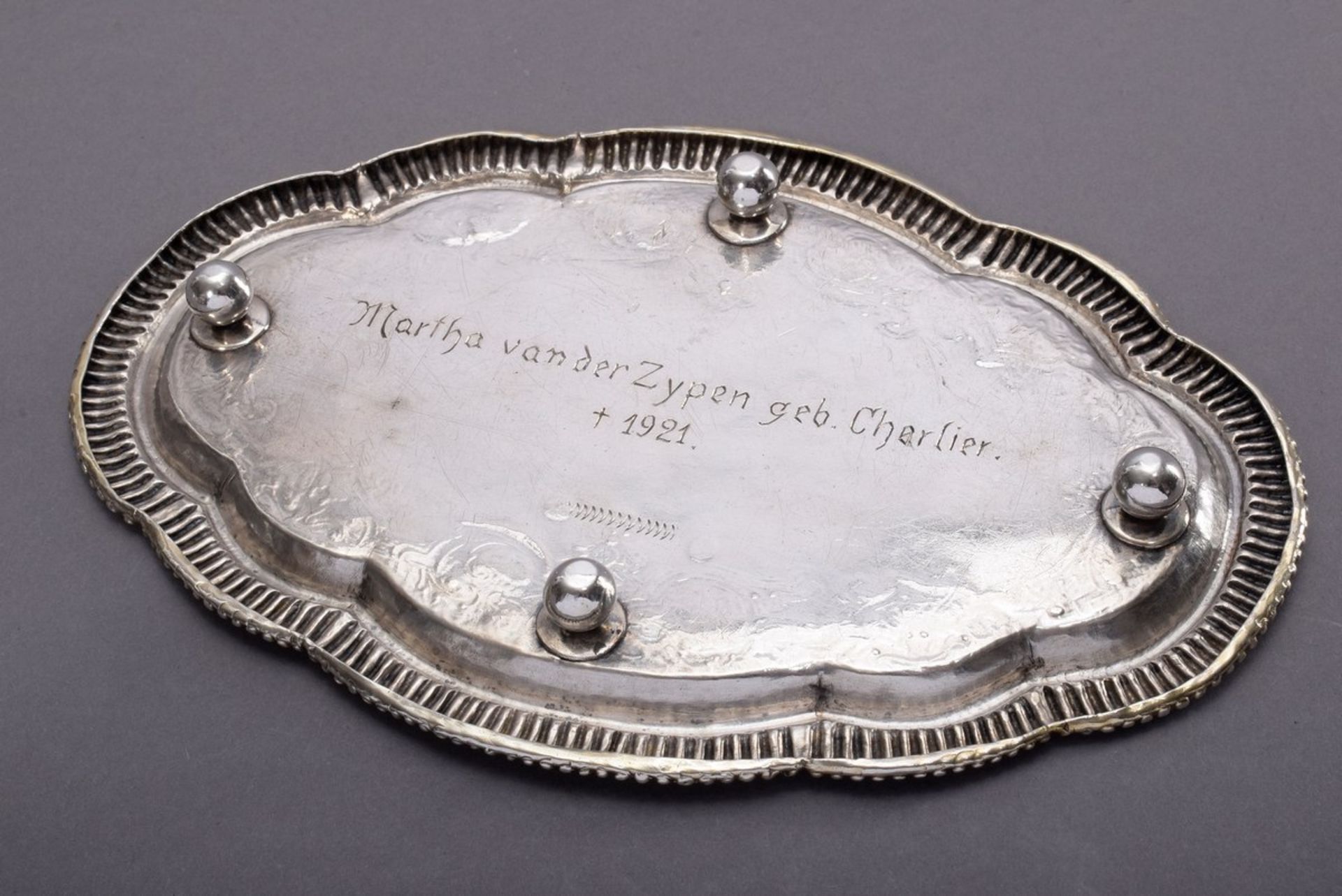 Small Régence tray with curved grooved rim and delicately engraved strapwork on ball feet, the bott - Image 3 of 6