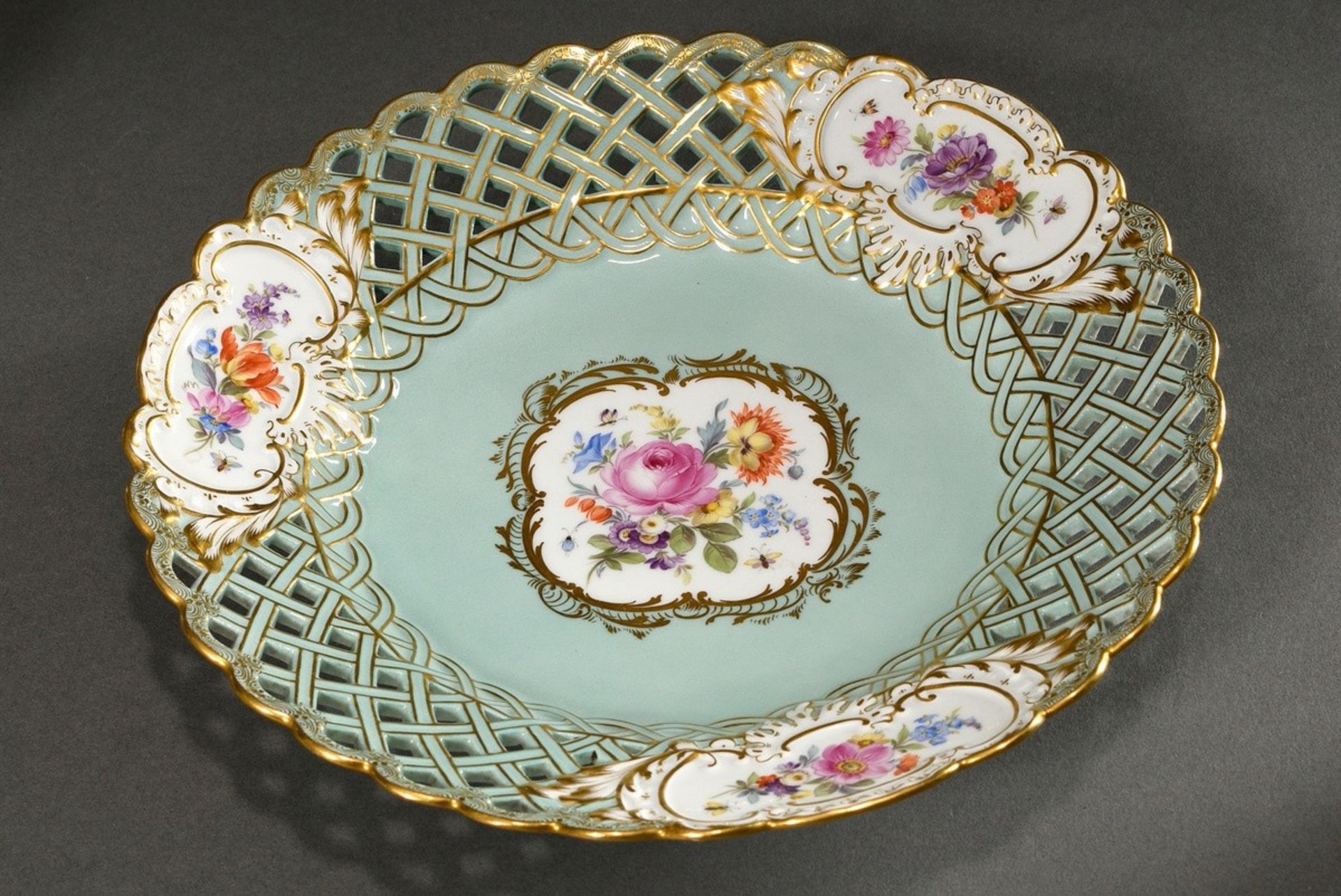26 pieces Meissen state tea and coffee service for 10 persons with polychrome floral painting in go - Image 7 of 7