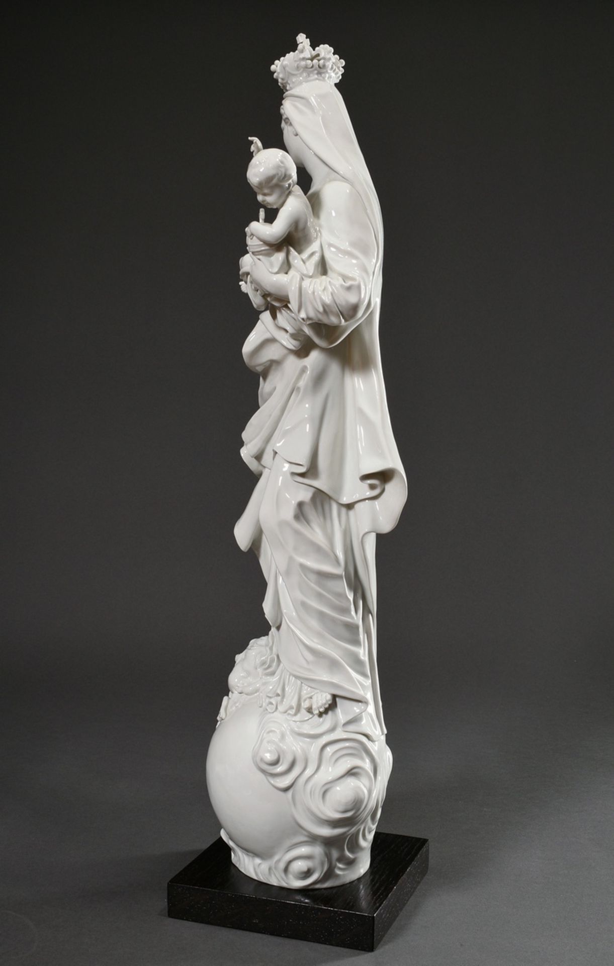 Large Meissen white porcelain figure "Madonna with the Child on the Globe", designed by Johann Gott - Image 10 of 11