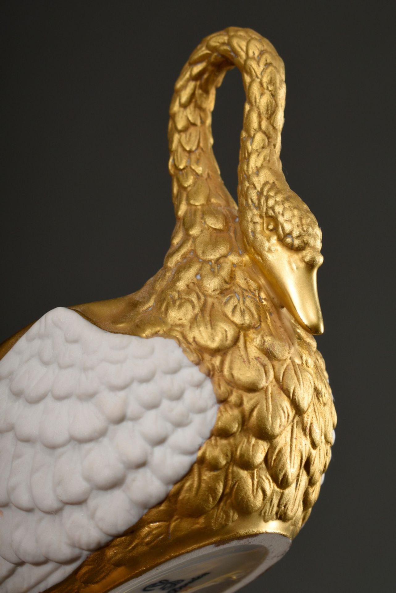 Pair of Dresden porcelain cups/UT "Swan" with rich gilding, molding no.: 6709, year: 1987/1988, bos - Image 6 of 7