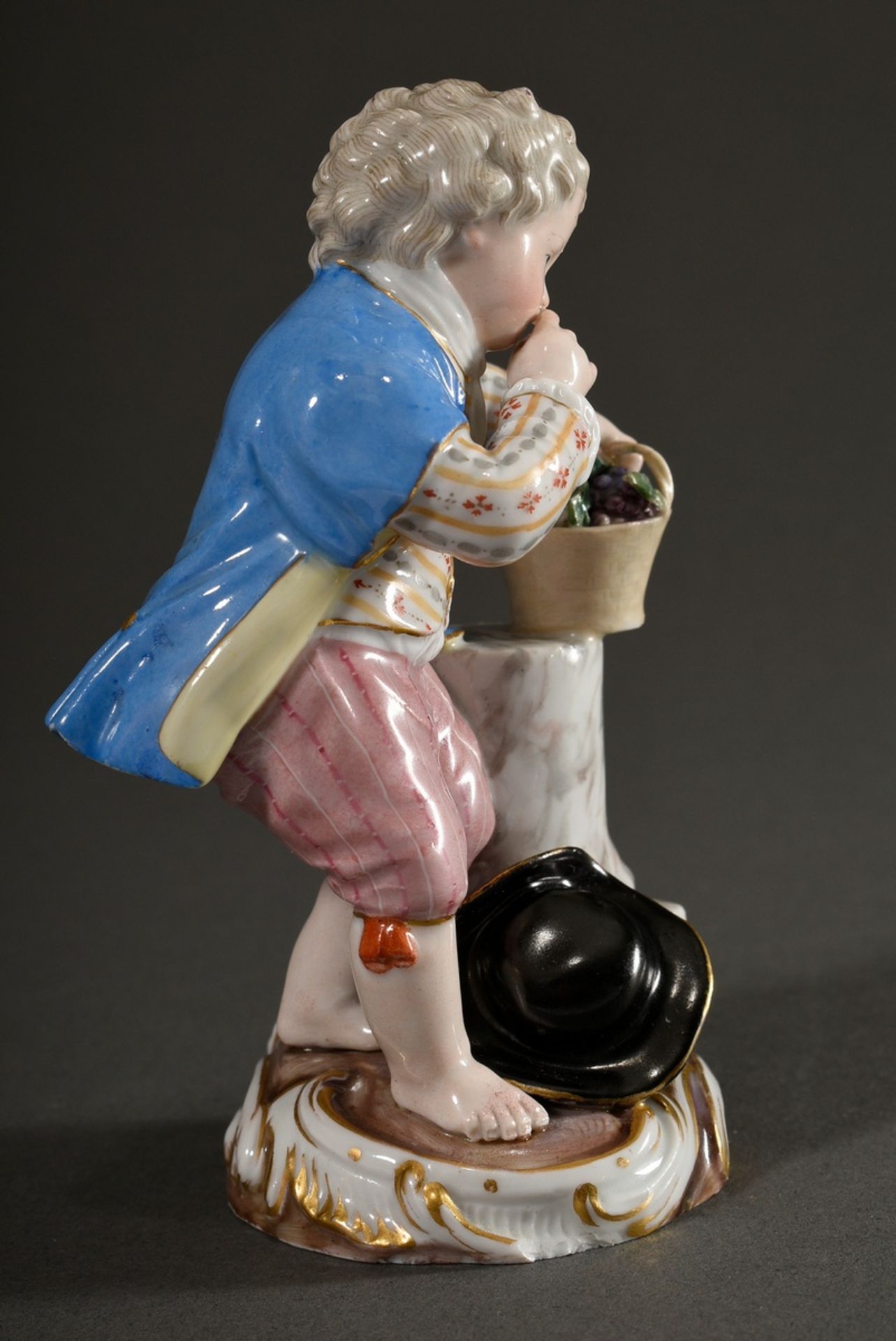 Meissen figurine "Gardener's child with grapes", polychrome painted, design: Michel Victor Acier, e - Image 4 of 7