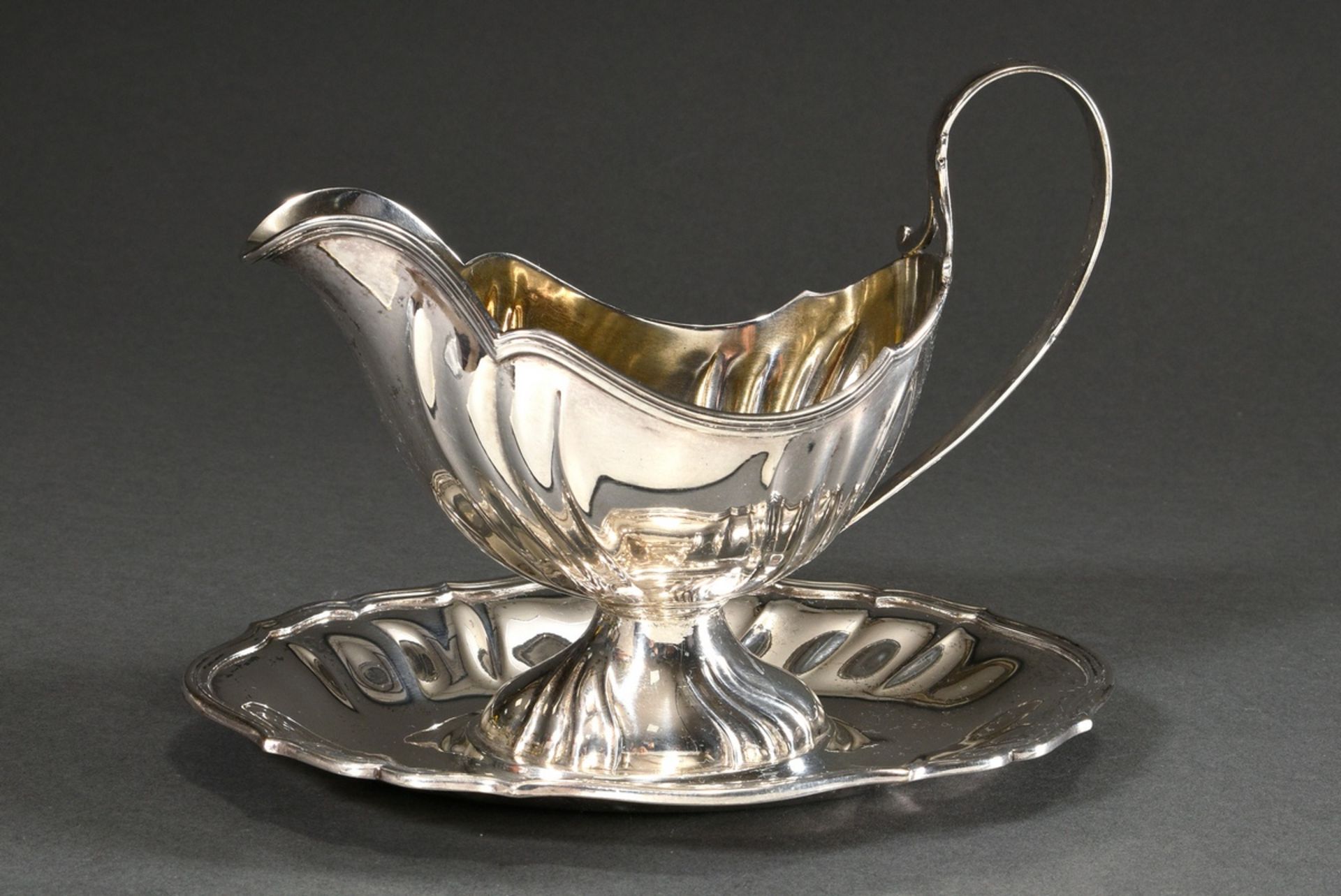 Sauciere with curved features on a base, Wilkens, jeweler's mark: Jos. Lortz, silver 800 inside gil