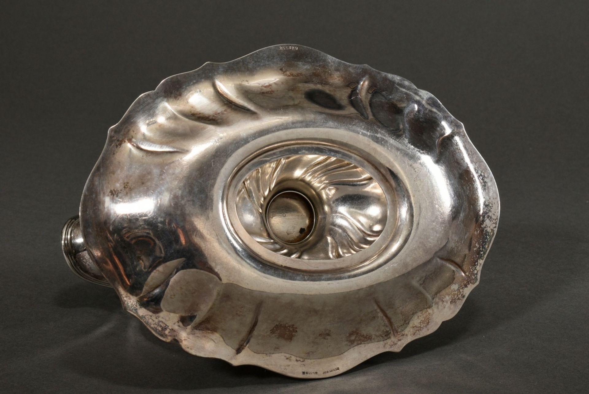 Sauciere with curved features on a base, Wilkens, jeweler's mark: Jos. Lortz, silver 800 inside gil - Image 5 of 8