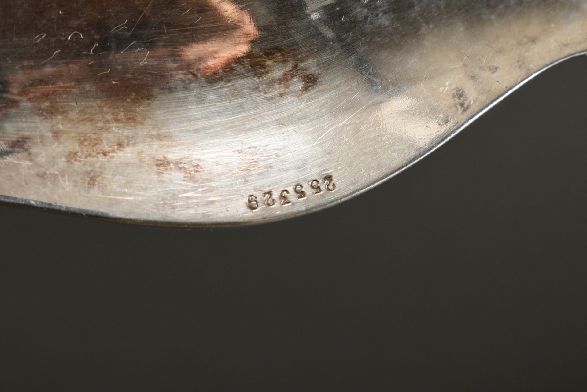 Sauciere with curved features on a base, Wilkens, jeweler's mark: Jos. Lortz, silver 800 inside gil - Image 7 of 8