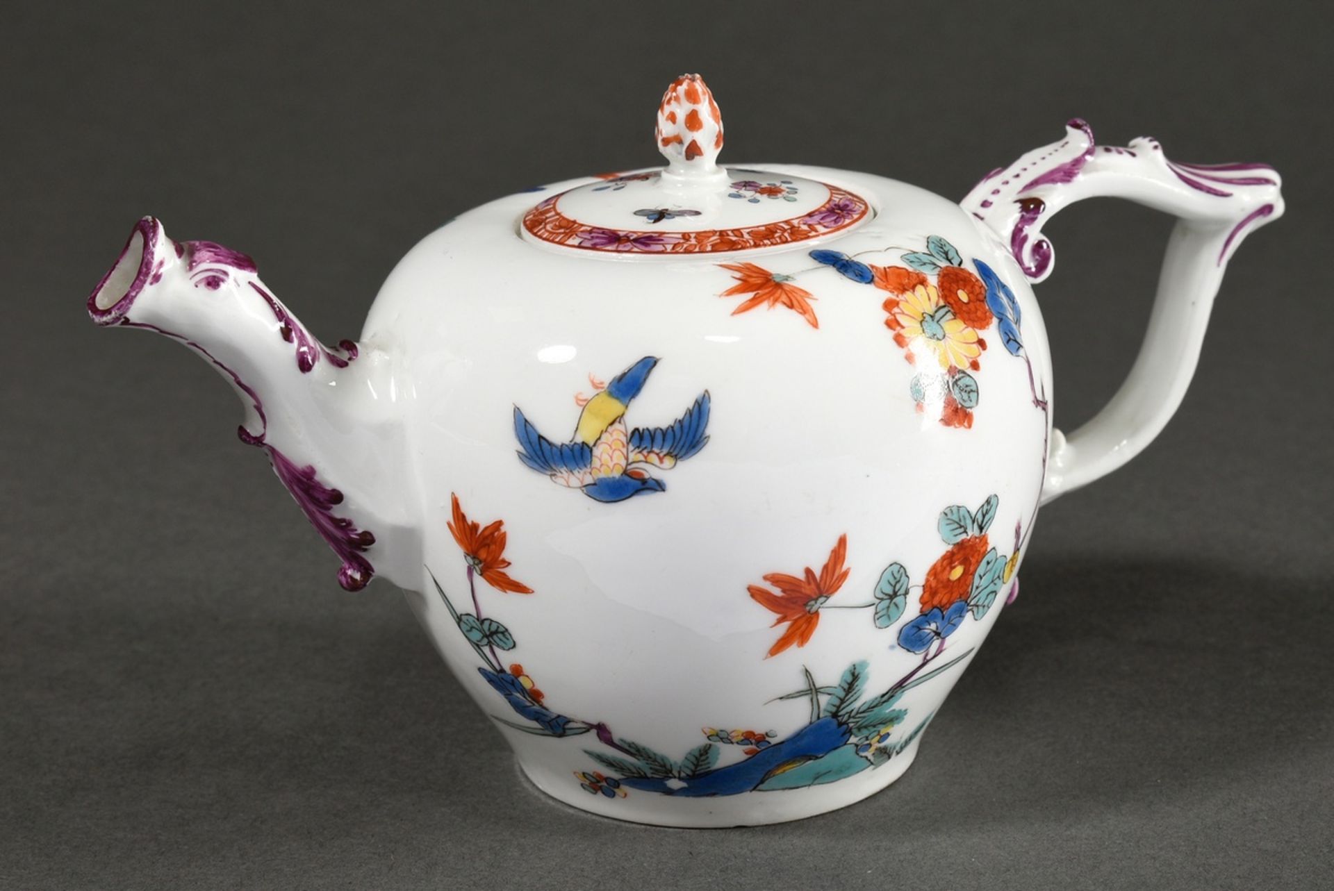Small Meissen teapot with Kakiemon decor "Vogel und Blütenzweige" in iron red, overglaze blue, sea 