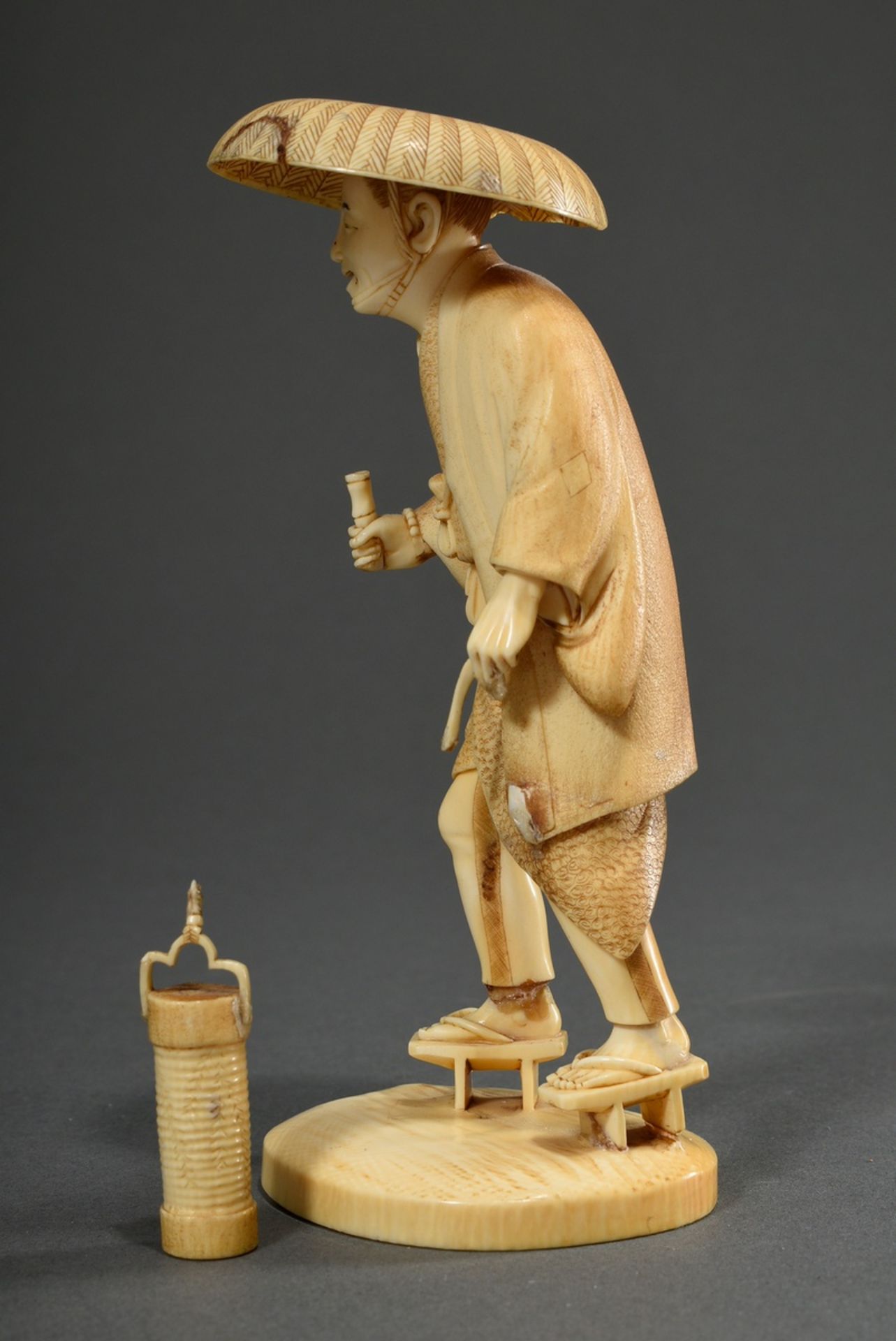 Ishikawa Komei (1852-1913) attributed, Okimono "Man with lantern", ivory carved and fine engraved, - Image 4 of 14