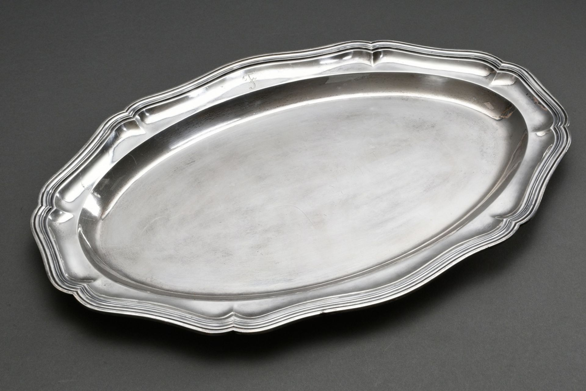 Large oval plate with chippendale rim and monogram "F", MM: Ernst Mehner/Stuttgart, silver 800, 212