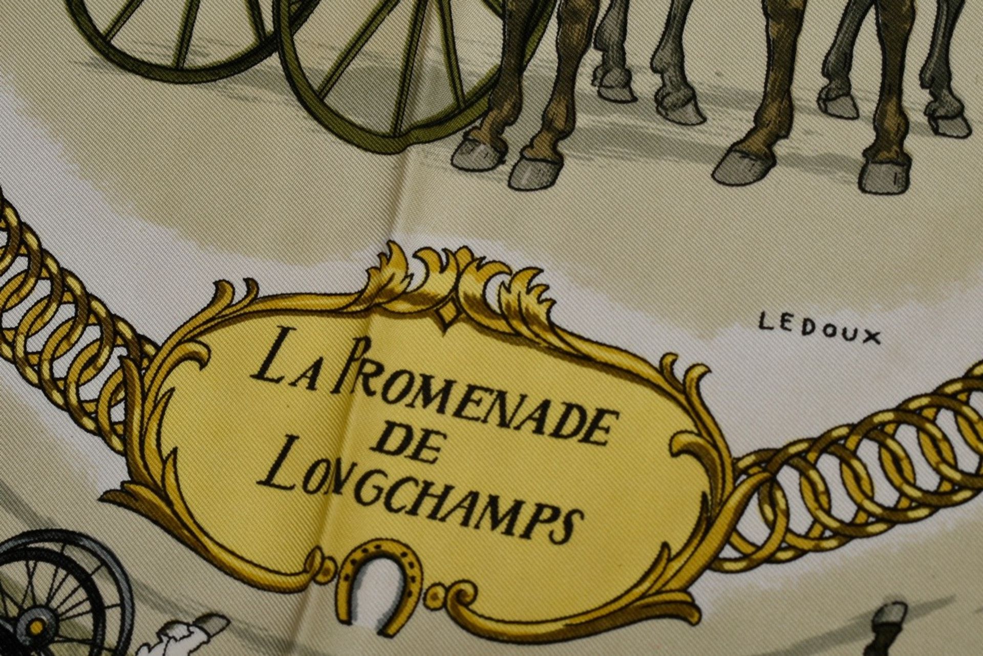 Hermès silk carré "La Promenade de Longchamps" in bordeaux, design: Philippe Ledoux 1965, rolled ed - Image 4 of 4