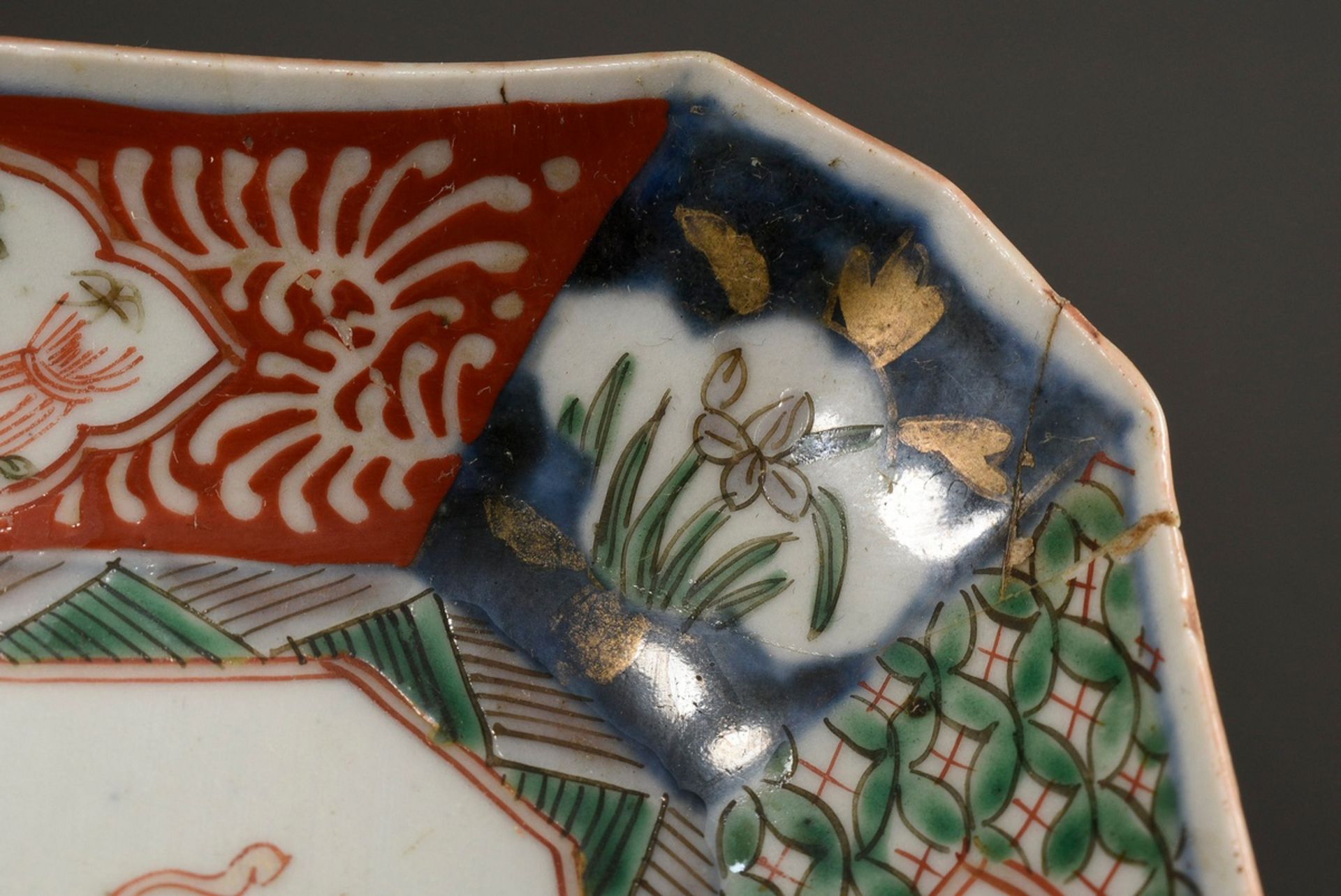 6 Octagonal Imari bowls with polychrome enamel painting "Fo lion and plants", Japan circa 1700, 13x - Image 5 of 5
