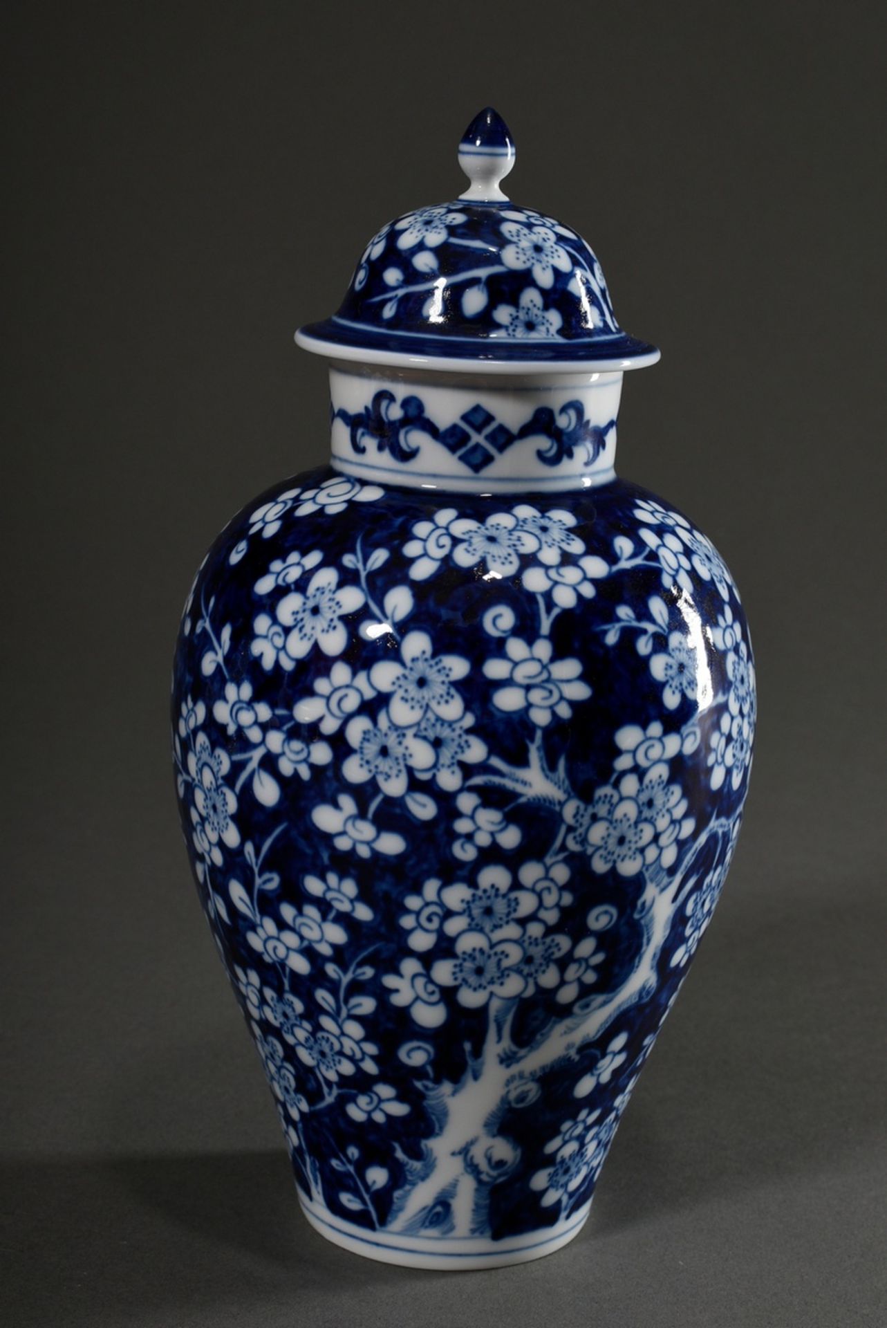 3 Various pieces of Meissen with floral blue painting after Chinese models, 20th century: lidded va - Image 5 of 10