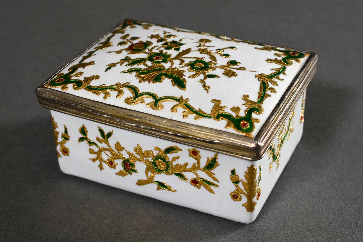 Baroque enamel de Saxe tabatiere of rectangular form with gold ornament "flower tendrils and birds"