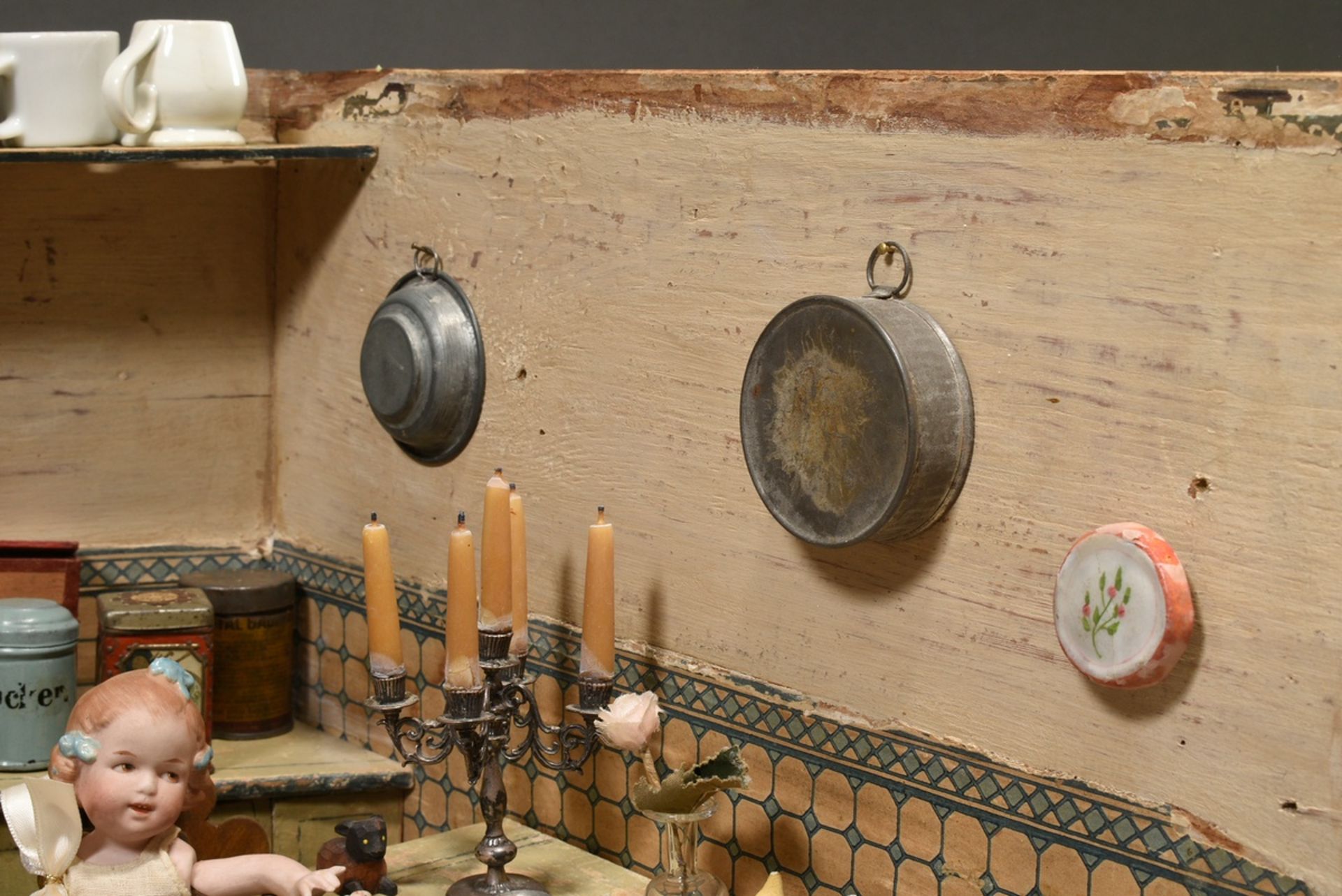 Wilhelminian period doll's kitchen with rich interior, metal cooker, earthenware and porcelain, pew - Image 10 of 18
