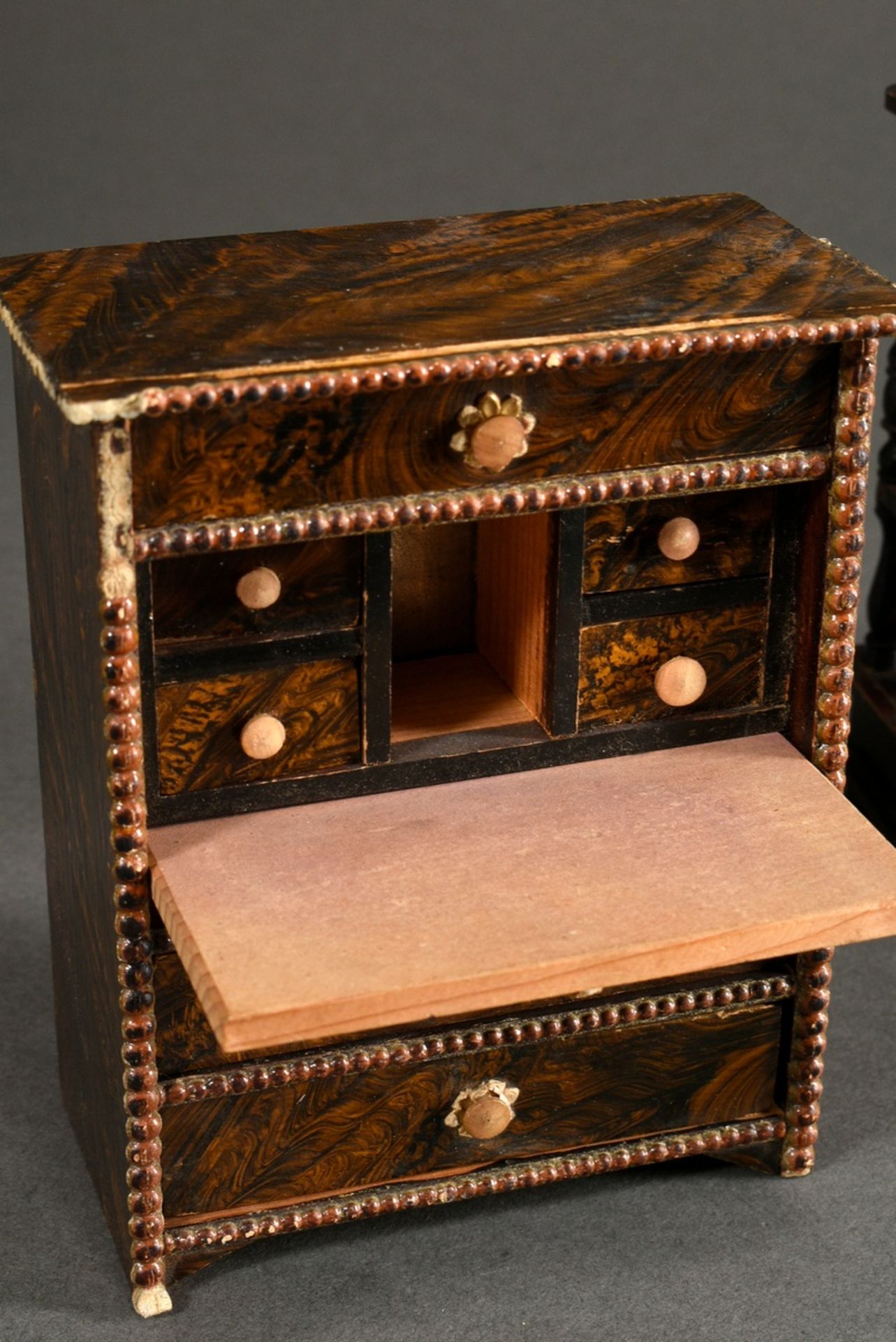 8 doll's houses bedroom furniture in Boulle style, softwood dark stained with ornamental gold print - Image 6 of 8