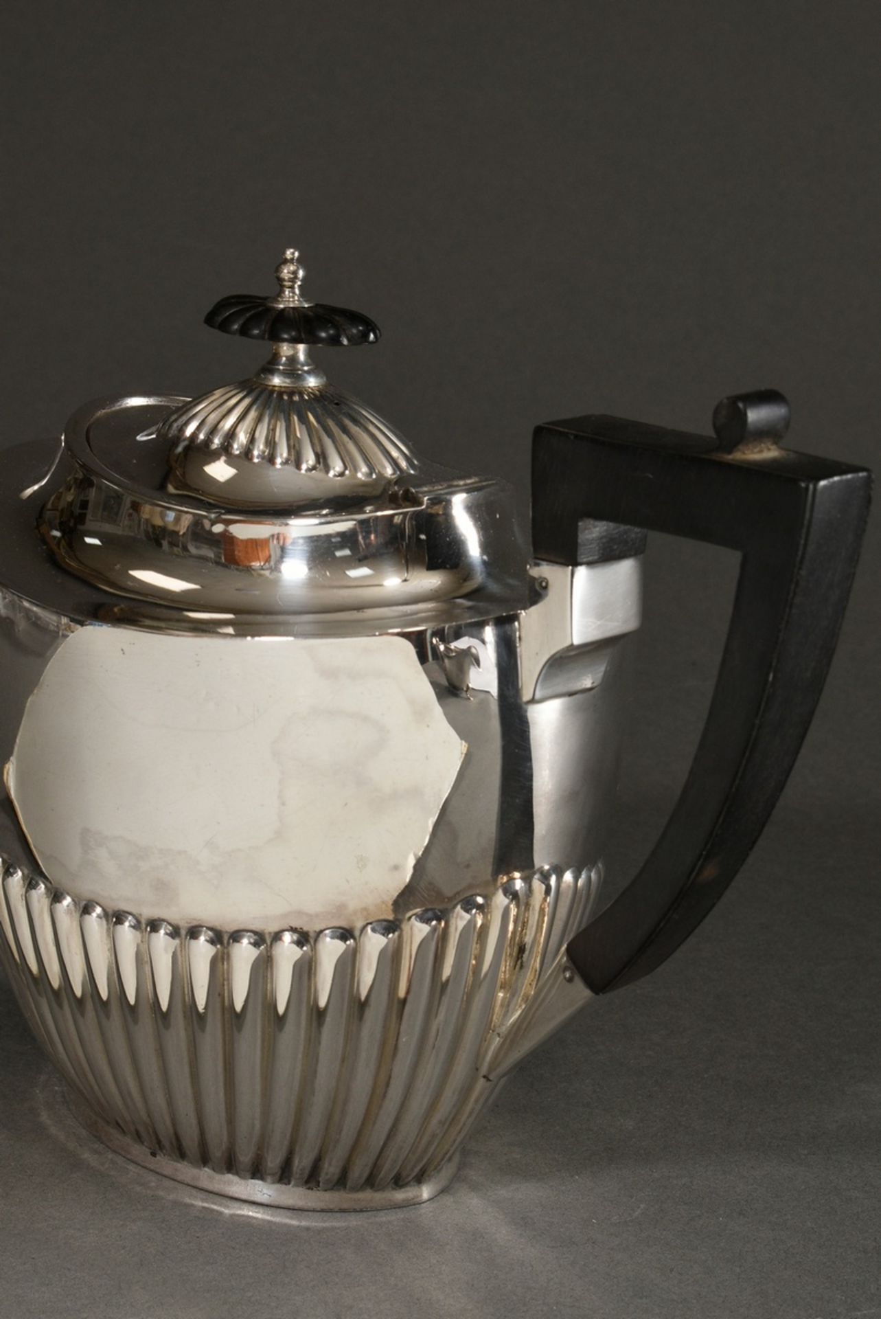 Queen Ann style teapot with engraved motto "In Deo Omnia" and blackened wooden handle, MM: John Edw - Image 4 of 9