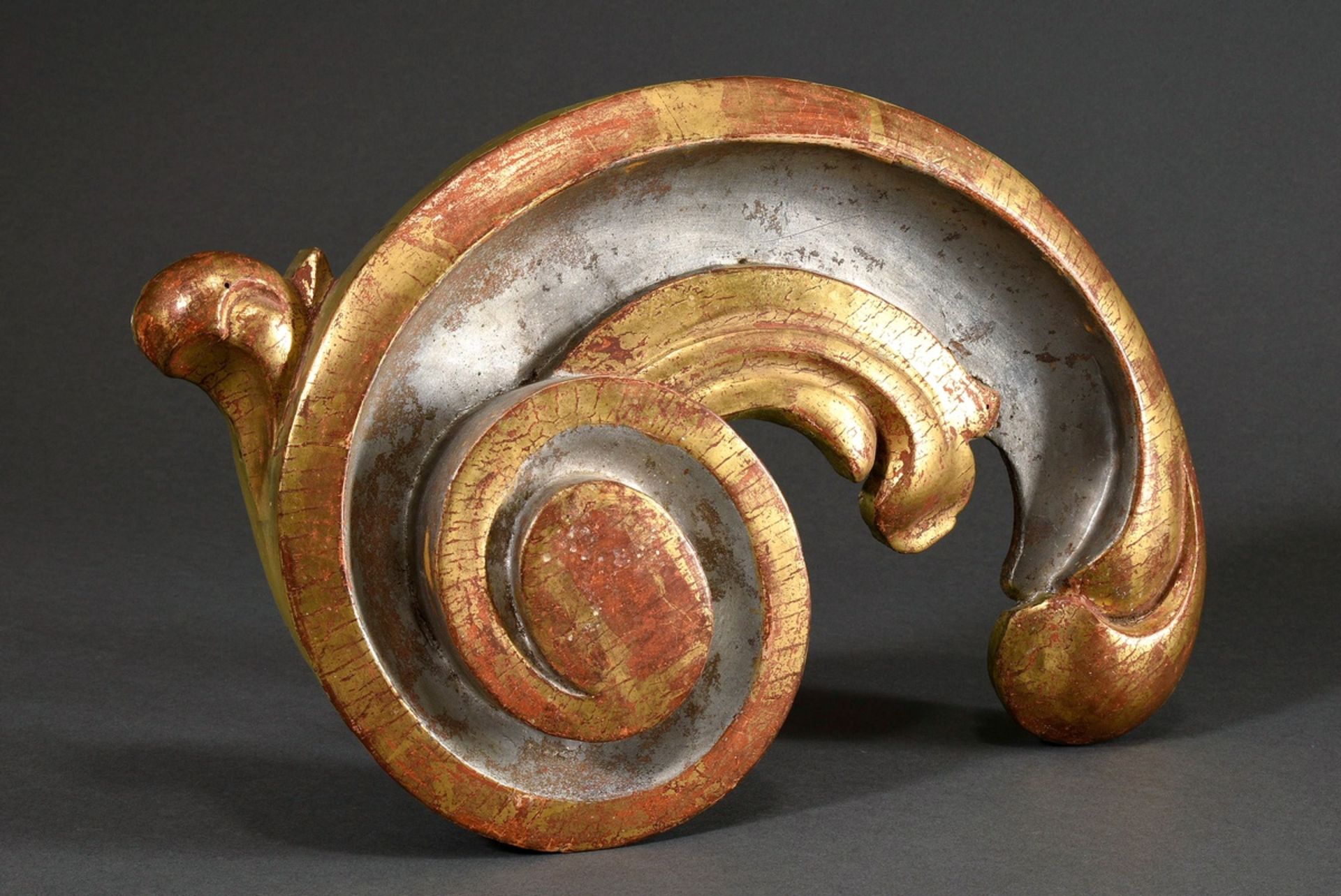 Carving "Volute", lime wood gilded and silvered, ca. 41x28x8cm, small defects