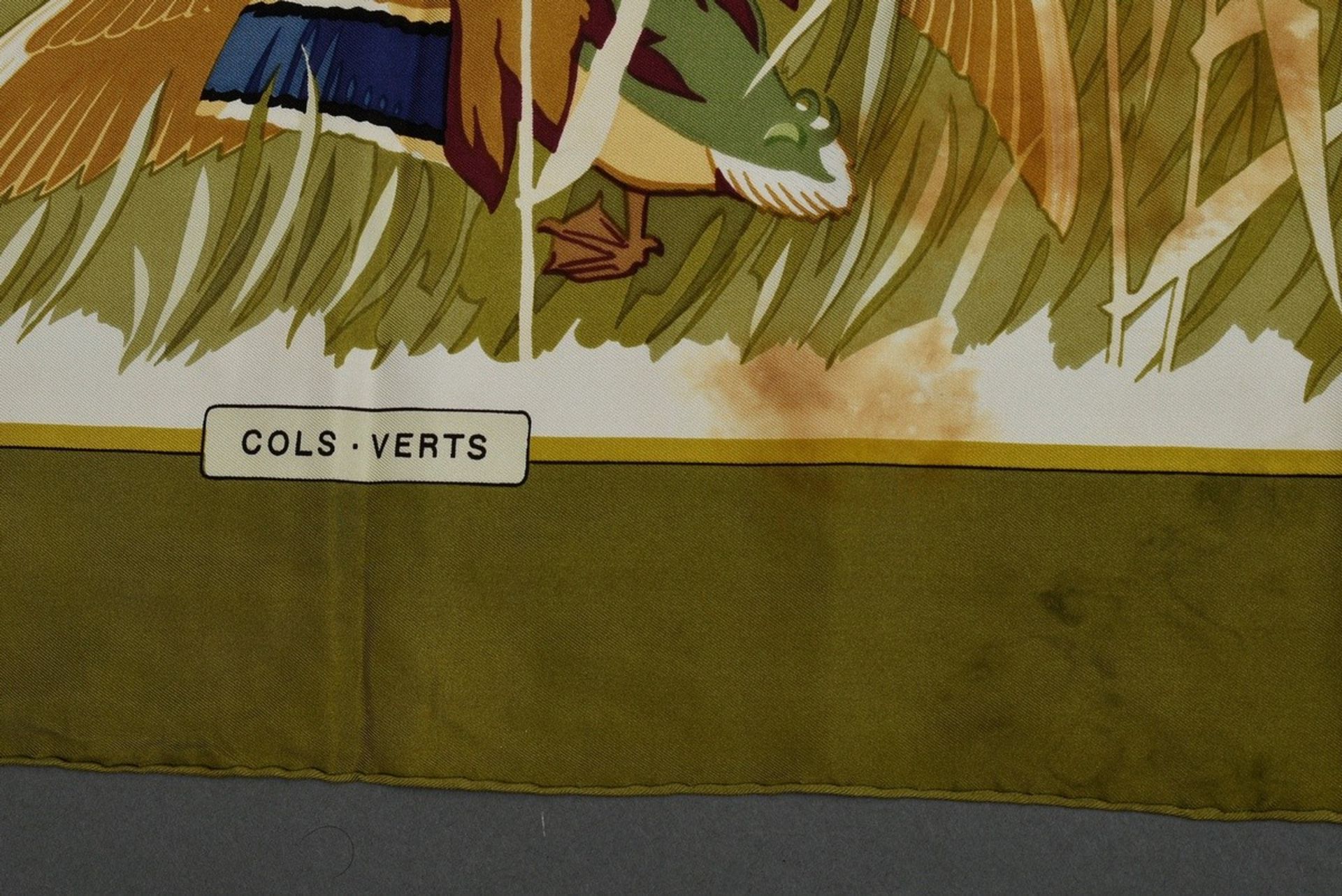 Hermès silk carré "Cols Vert" in olive, design: Christiane Vauzelles 1973, rolled edge, 90x90cm, no - Image 3 of 4