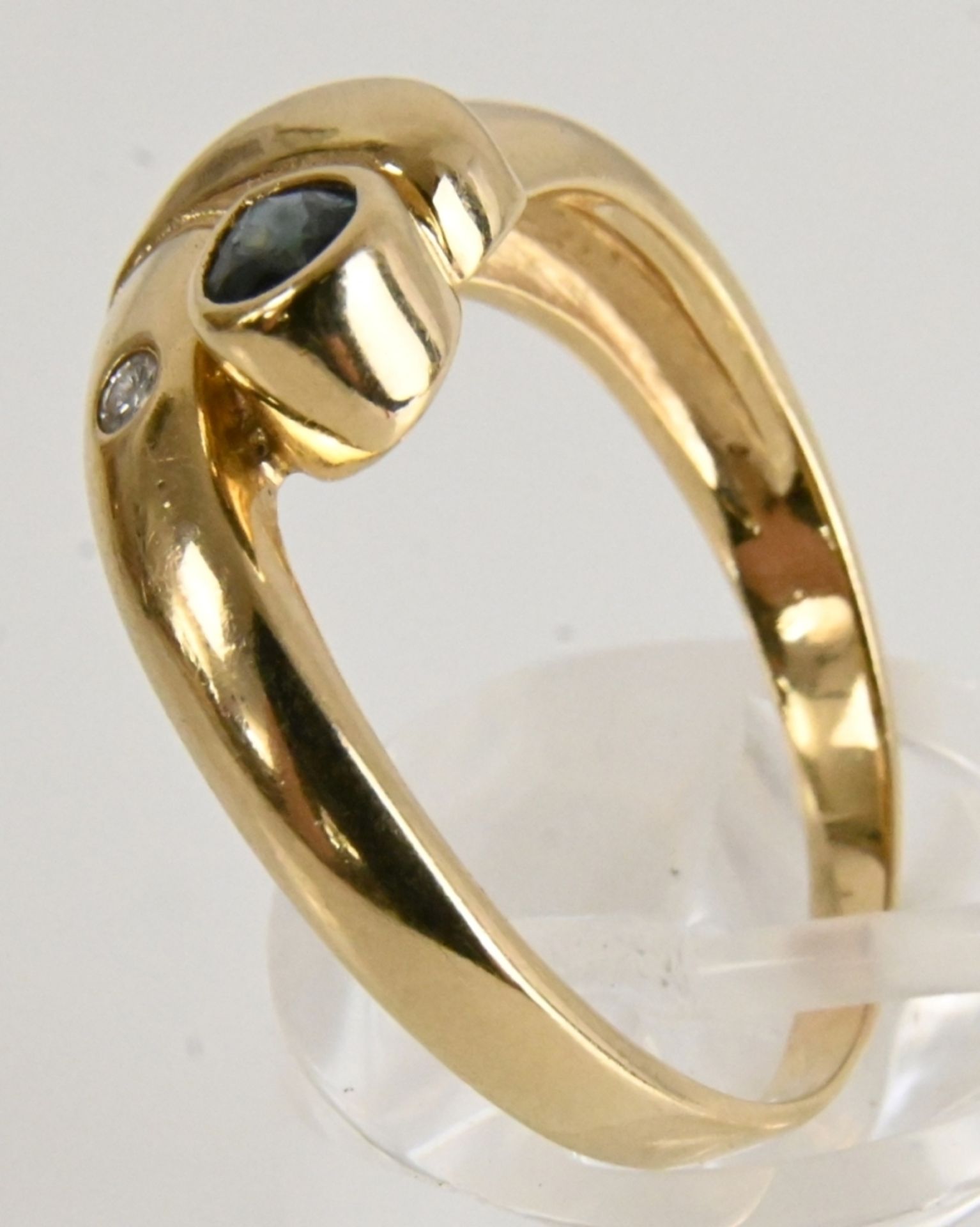 Goldring mit Tropfensaphir und Diamant - Image 5 of 6