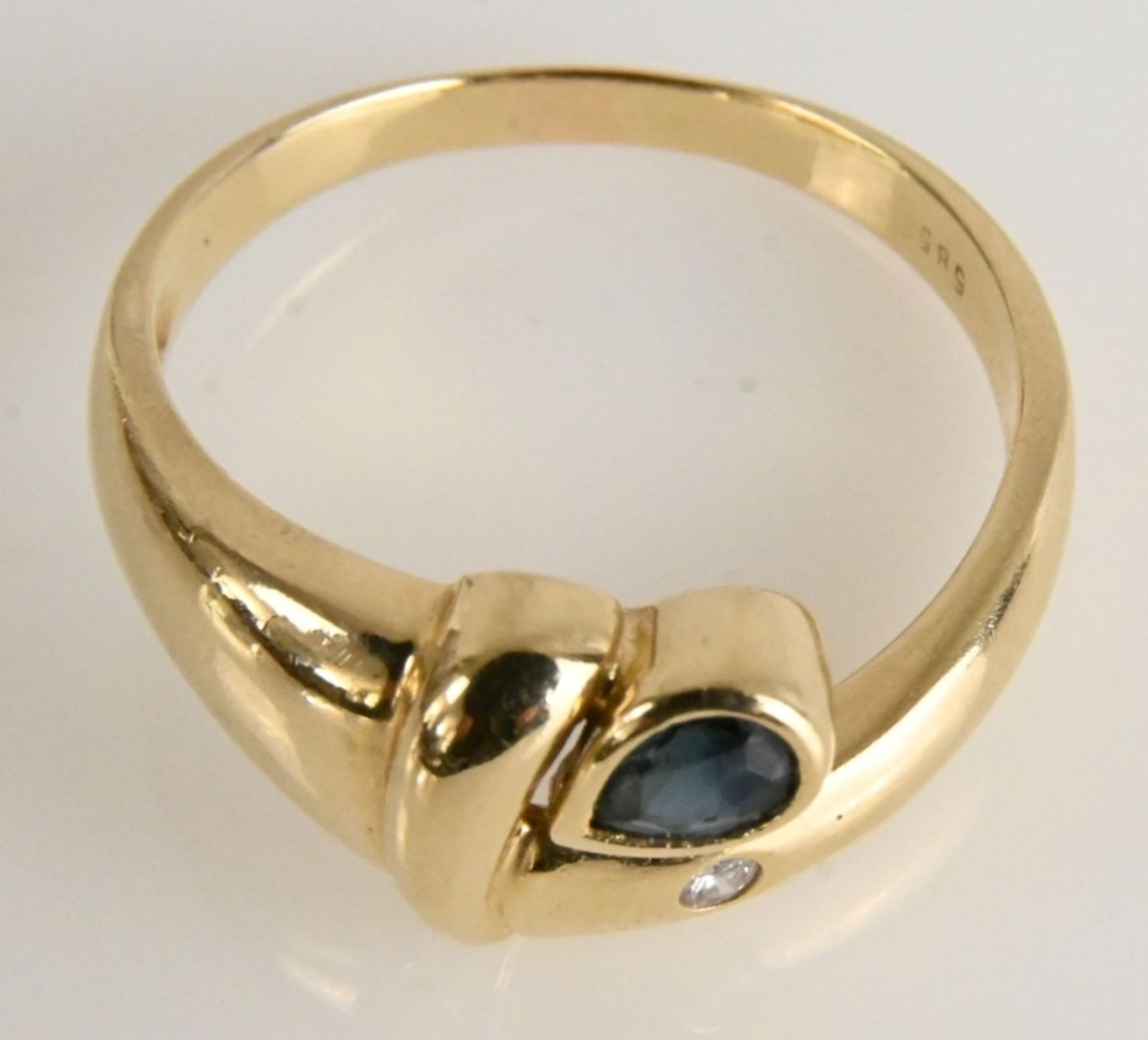 Goldring mit Tropfensaphir und Diamant - Image 6 of 6