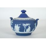 WEDGEWOOD ZUCKERDOSE blaue Jasperware, England, Jasperware wird nach seinen Hauptbestandteilen Ton,